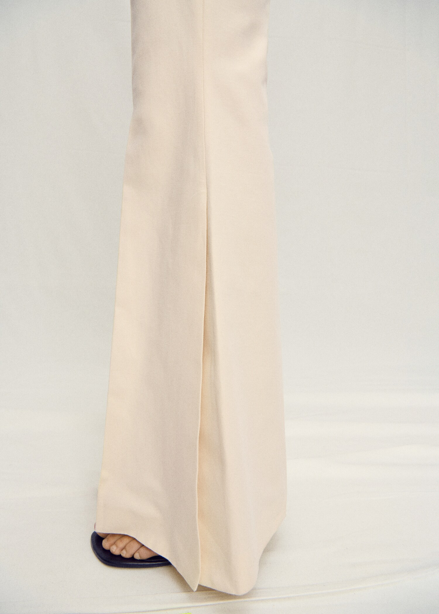Flared linen-blend suit trousers - Details of the article 6
