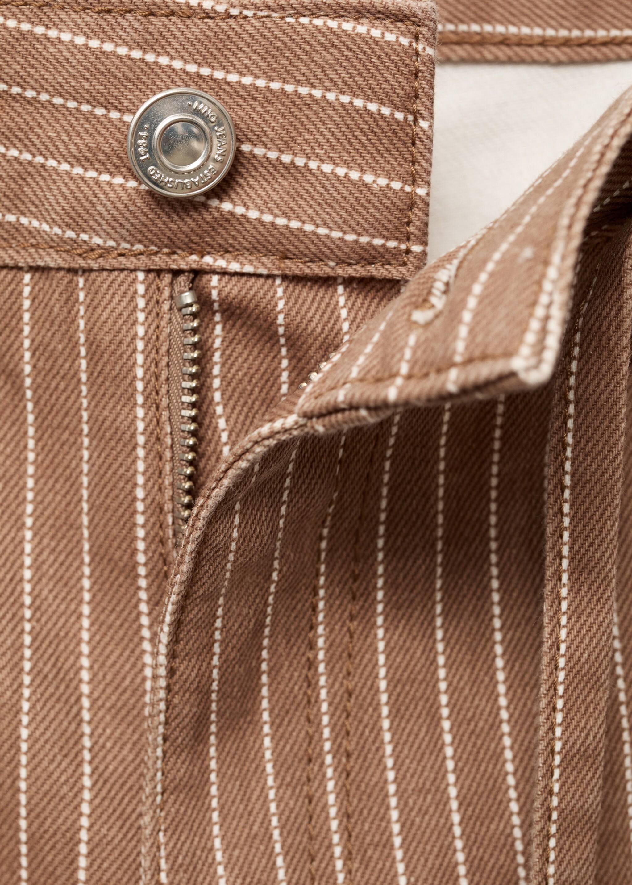 Wide leg jeans with stripes and belt - Details of the article 8, Medium Brown. Ref: 87067718-00.