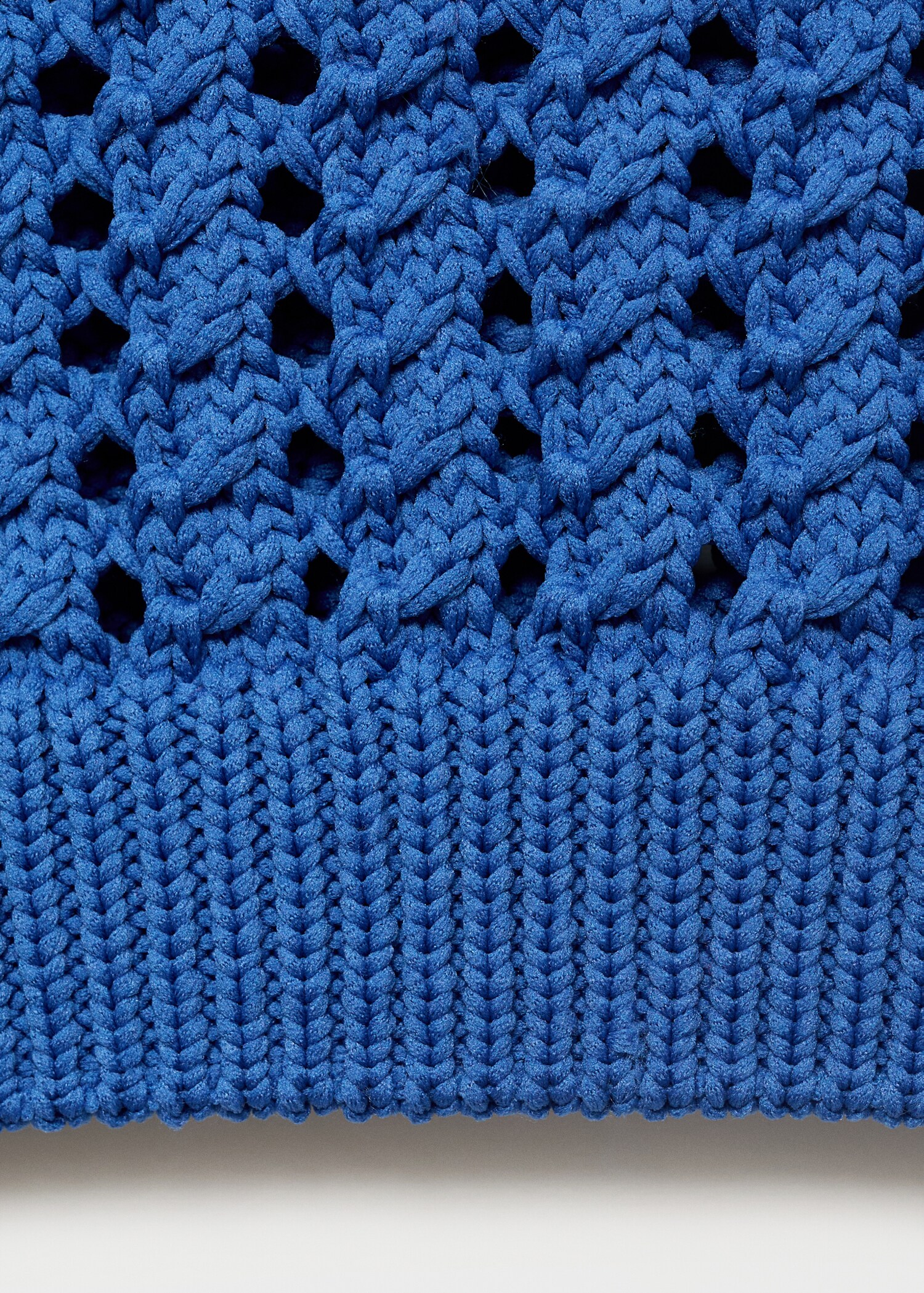 Short-sleeved crochet sweater - Details of the article 0