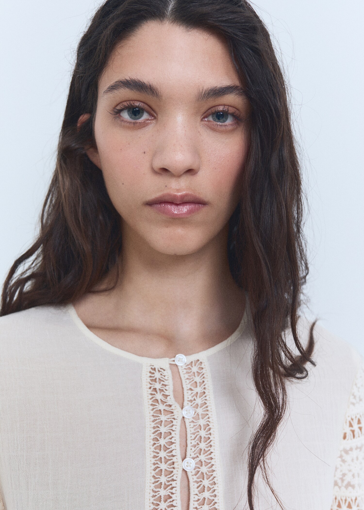 Embroidered cotton blouse with openwork details - Details of the article 1