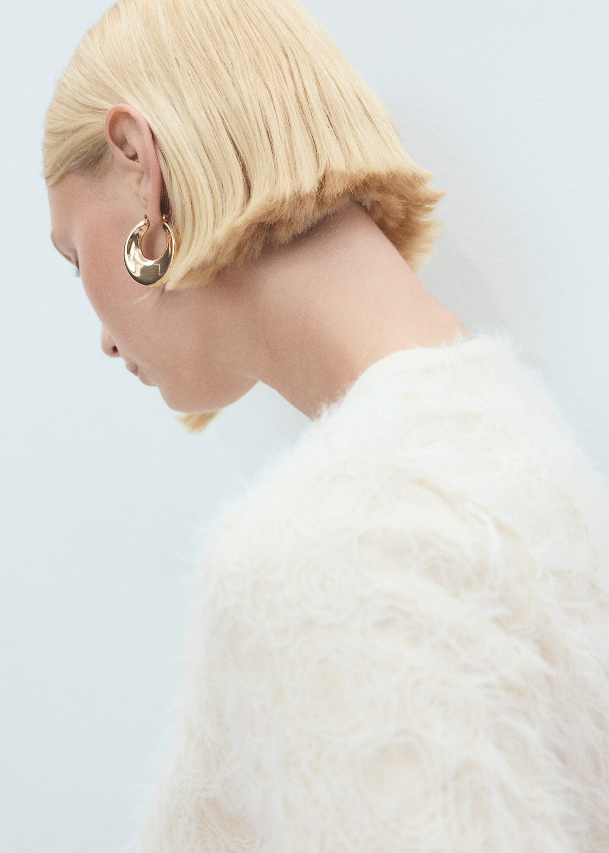 Cárdigan crop punto - Detalle del artículo 1, Beige. Ref: 87068649-00.