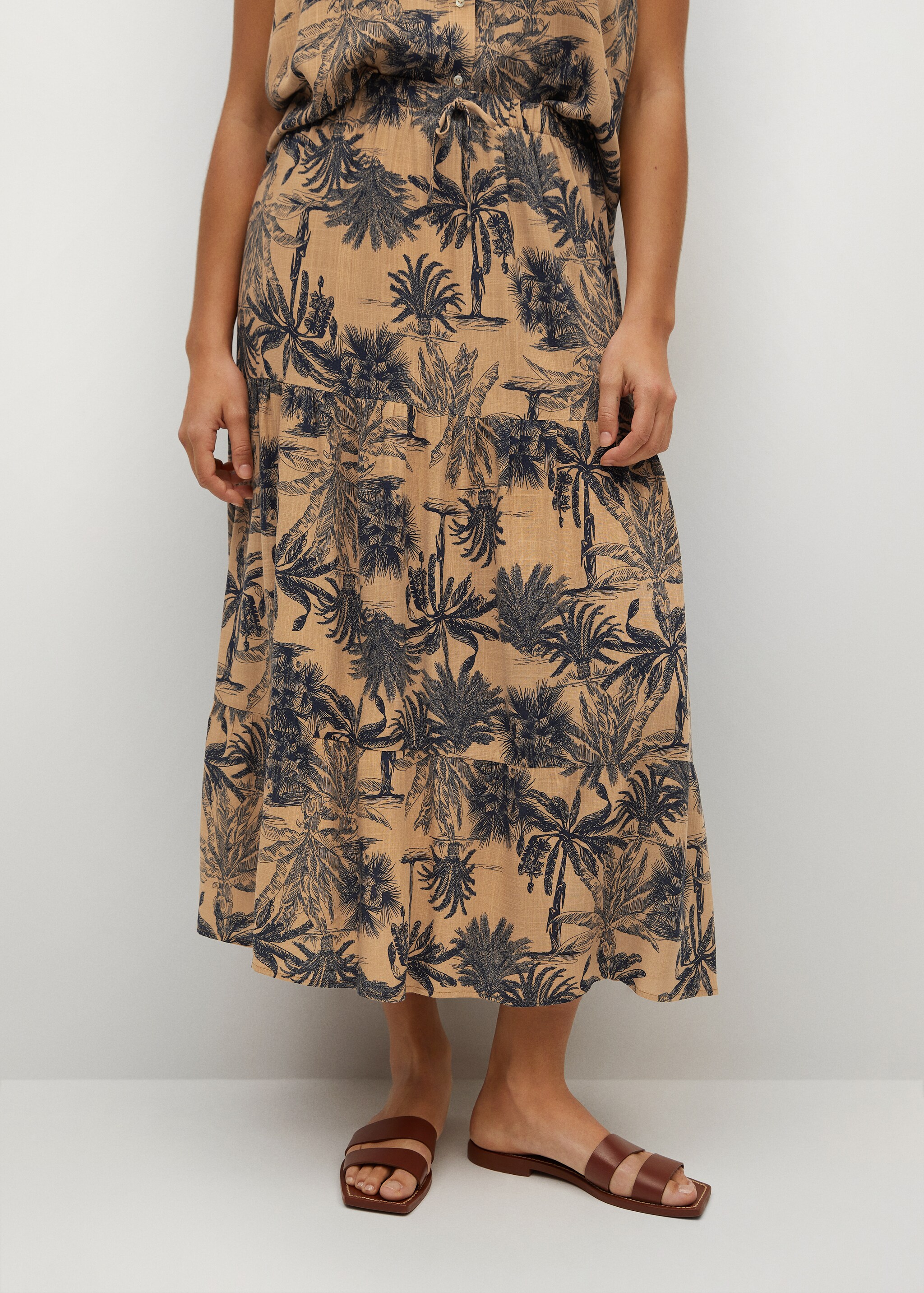 Falda fluida estampada - Plano medio
