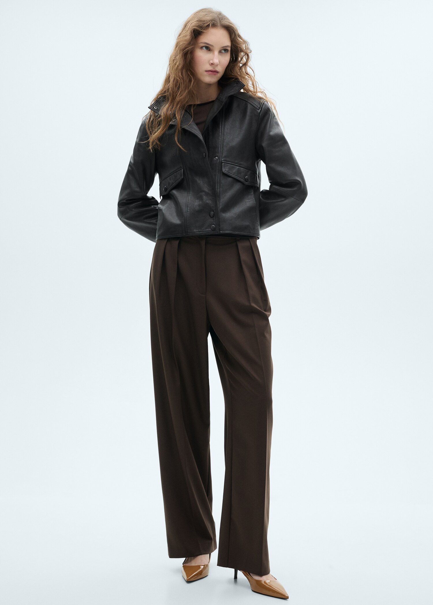 Kitten-heel patent leather shoes - Details of the article 9