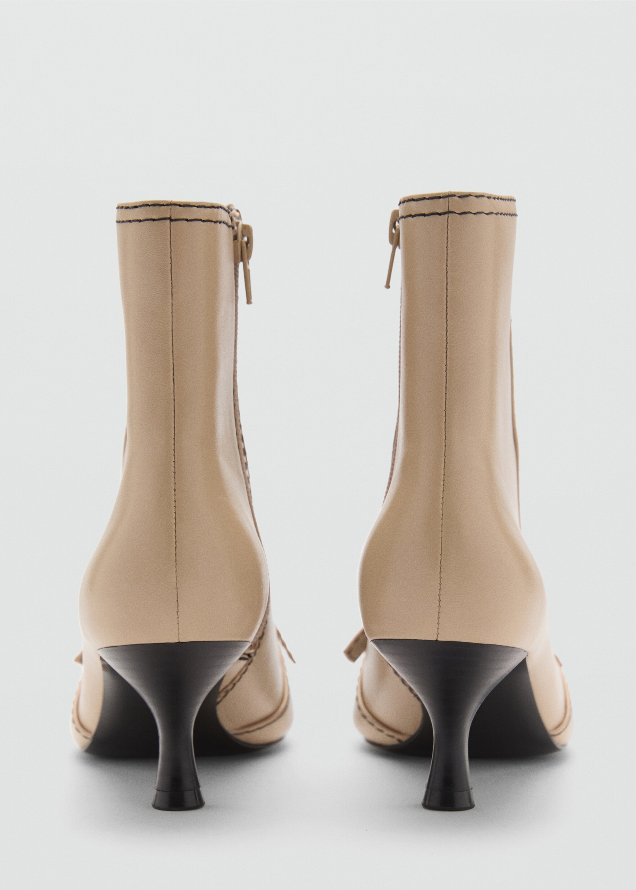 Bottines cuir nœud surpiqûres décoratives - Détail de l'article 1, Écru. Ref: 87070414-00.