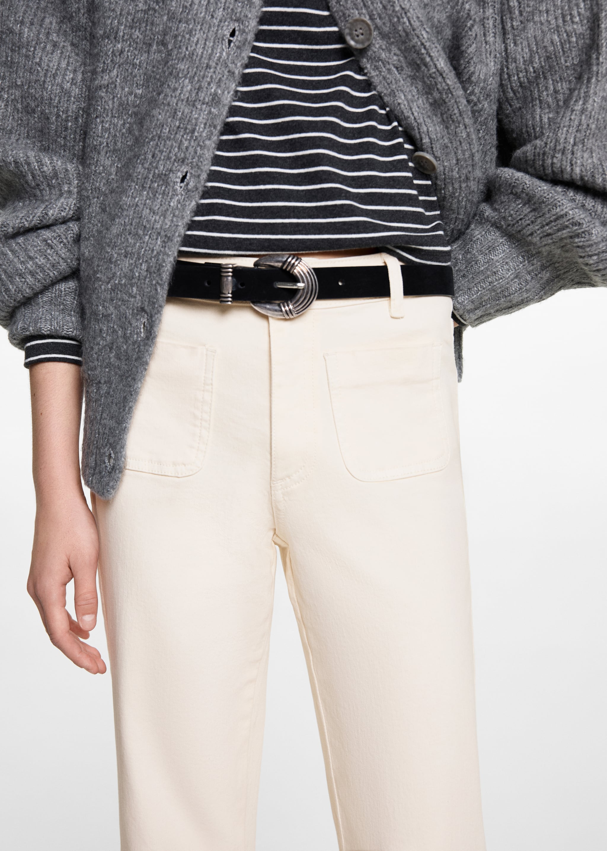 Texans flare butxaques - Detall de l'article 6, Blanc trencat. Ref: 87070420-00.