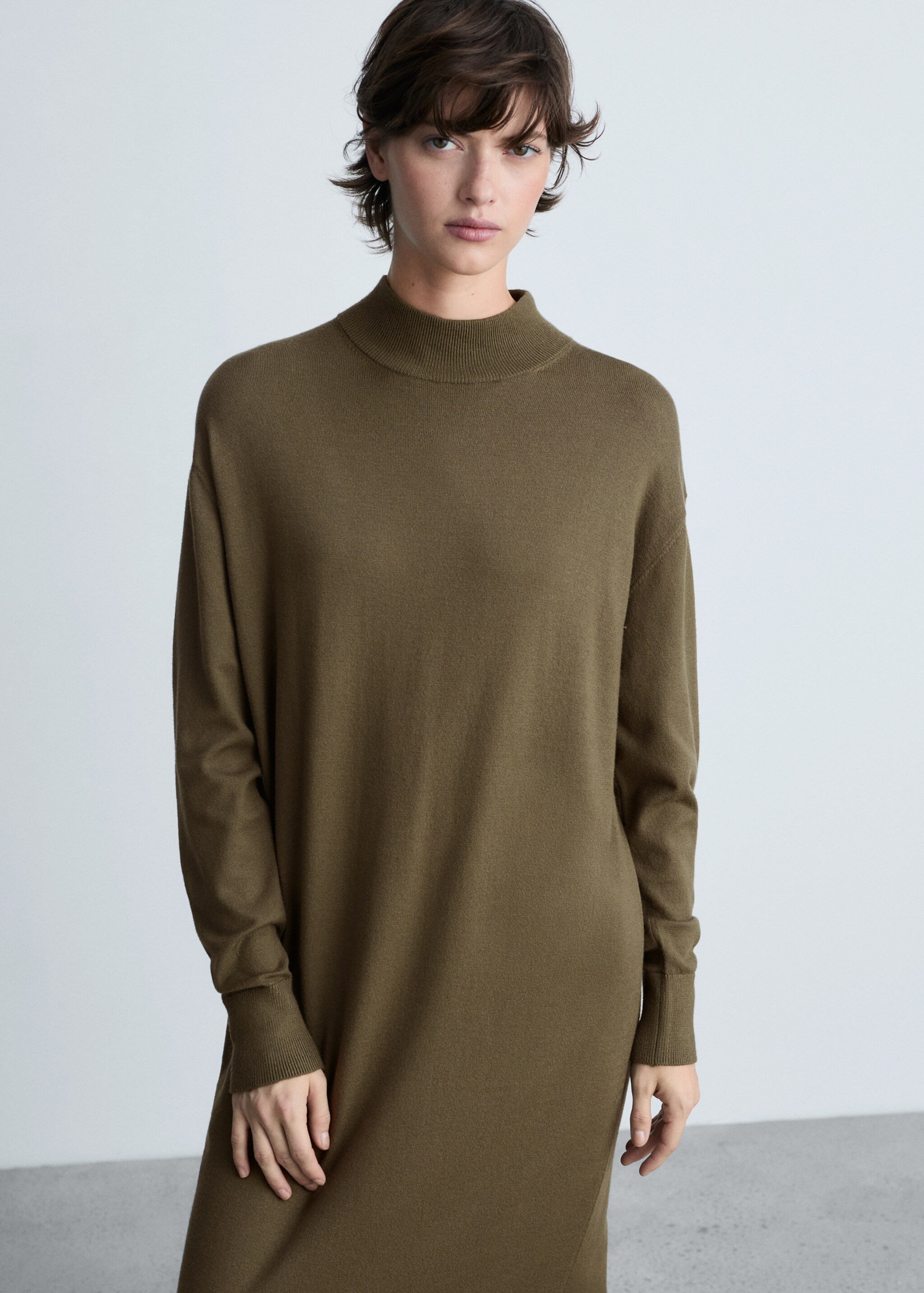 Perkins-neck knitted dress - Medium plane, Khaki. Ref: 87070425-00.