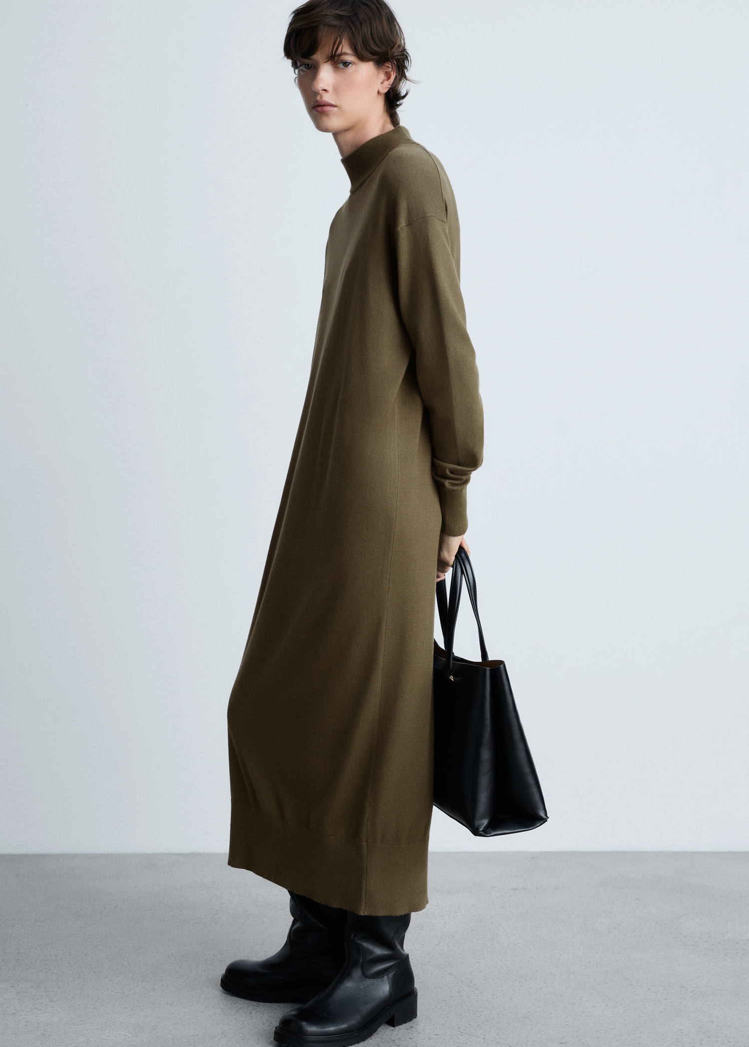 Perkins-neck knitted dress - Details of the article 2