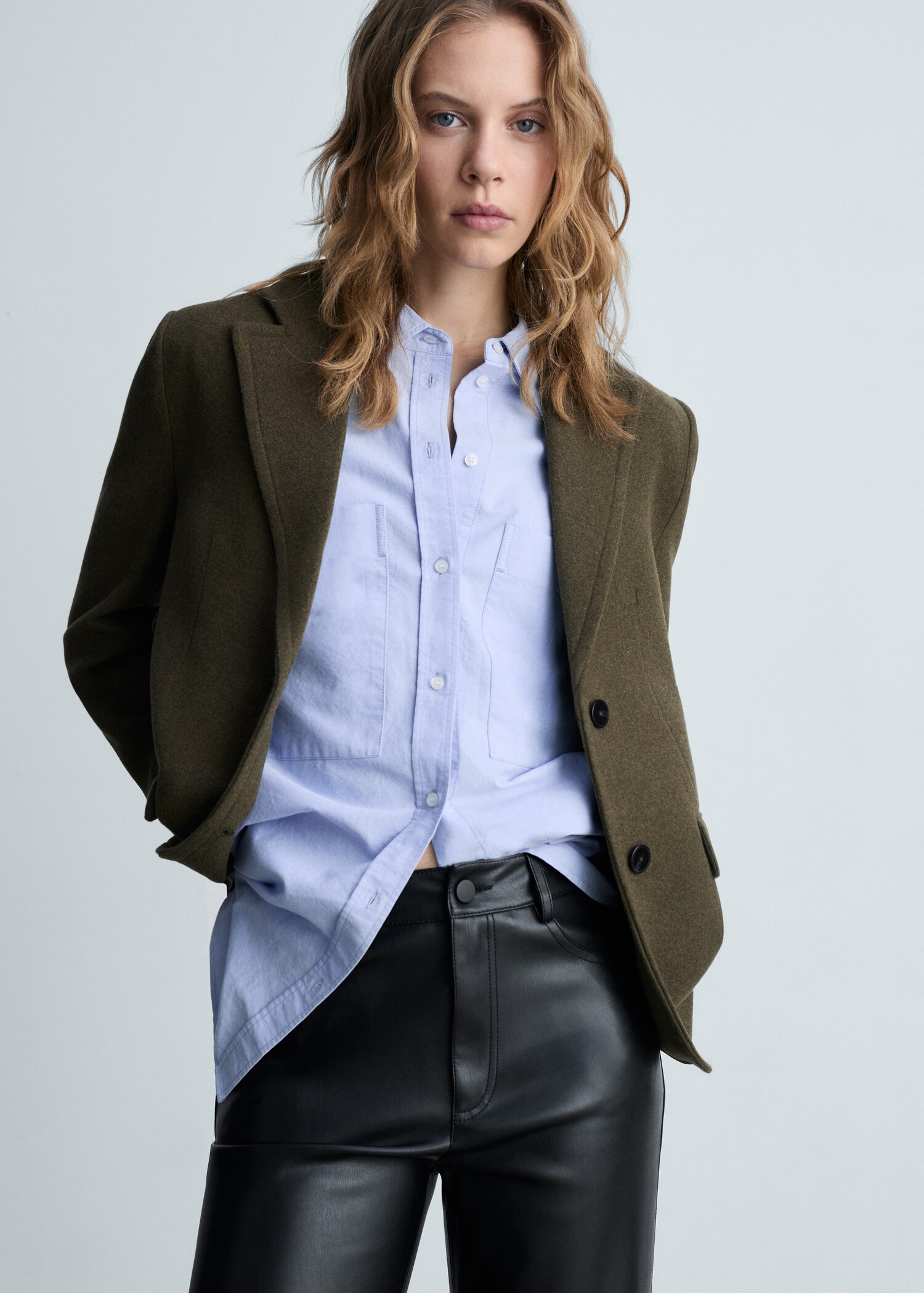 Pantalon droit cuir synthétique - Détail de l'article 1