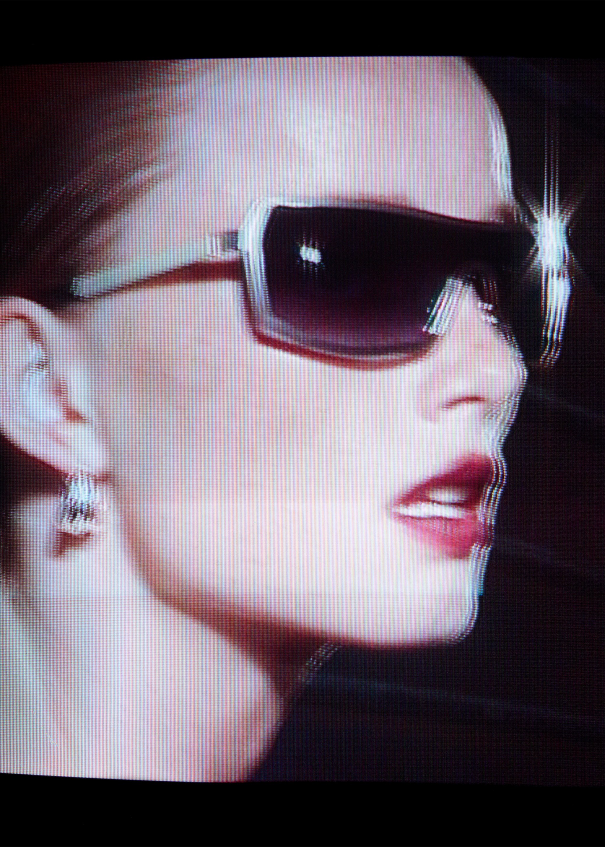 Screen style sunglasses - Details of the article 9, Gold. Ref: 87070441-00.