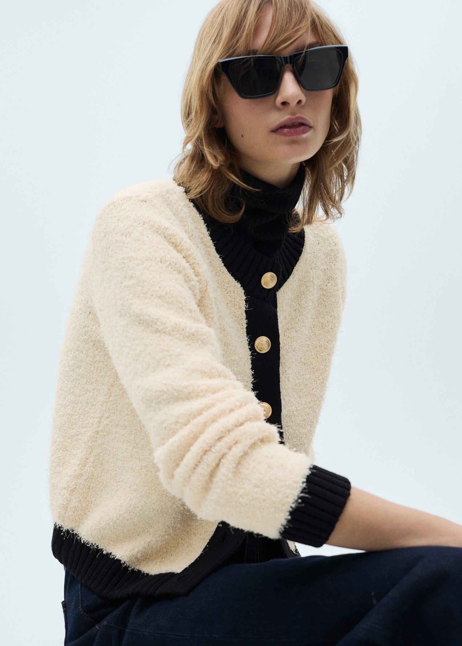 Jacka med kontrasterande knappar - Detaljer om artikeln 2