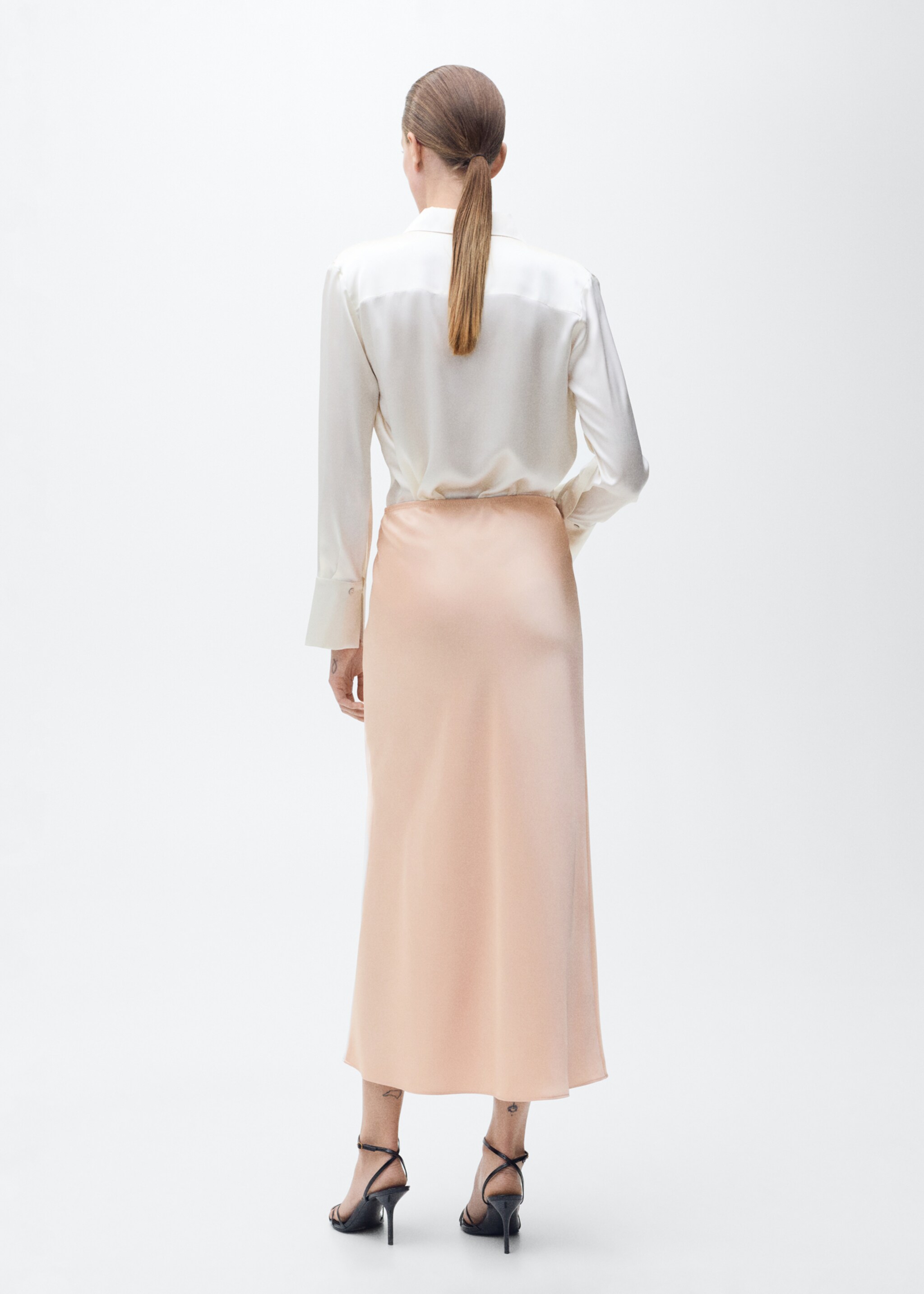 Midi satin skirt - Reverse of the article, Salmon. Ref: 87070455-00.