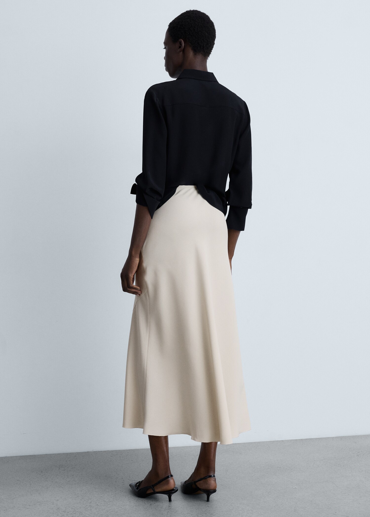 Midi satin skirt - Reverse of the article