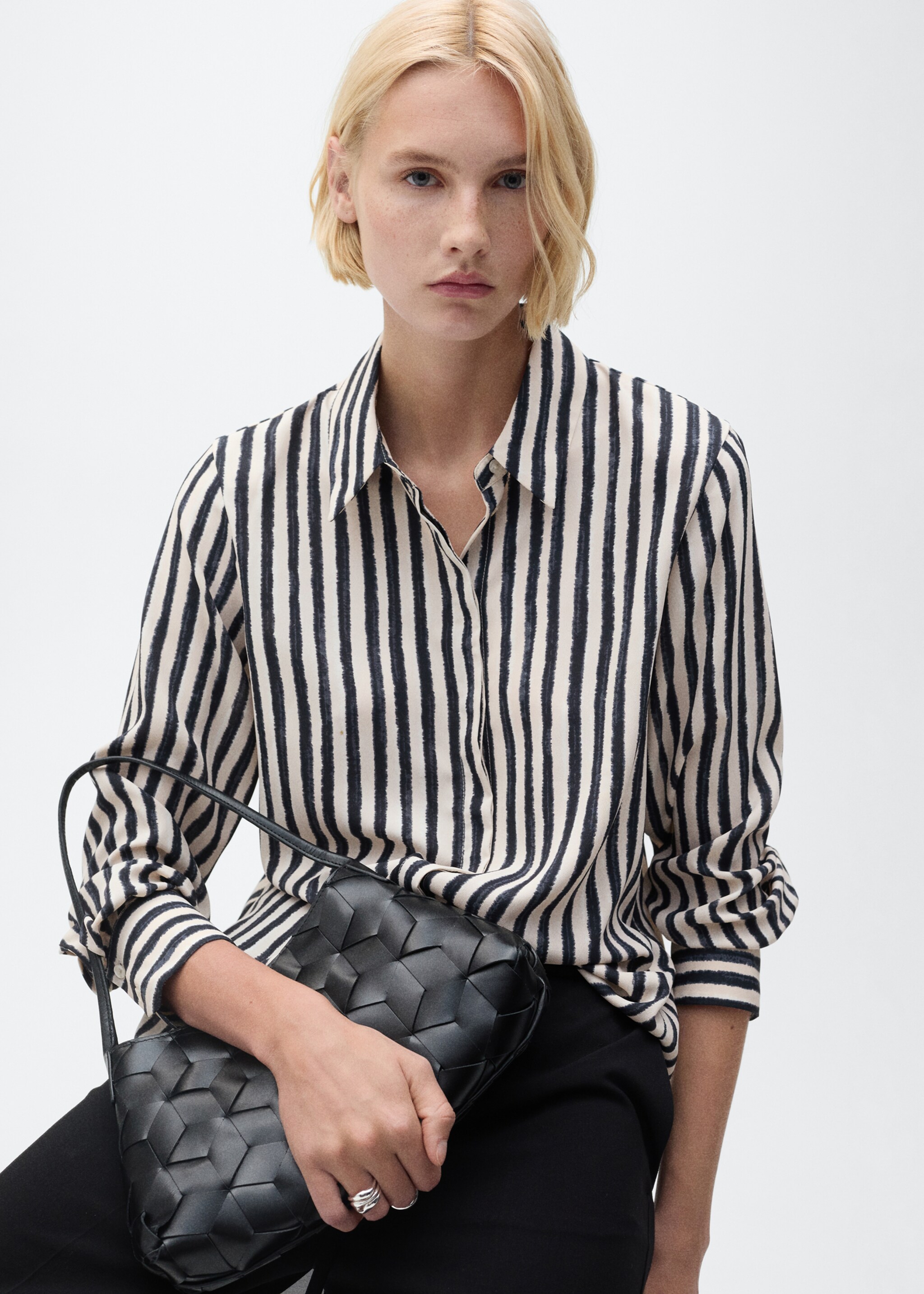 Striped flowy shirt - Medium plane, Ecru. Ref: 87070593-00.