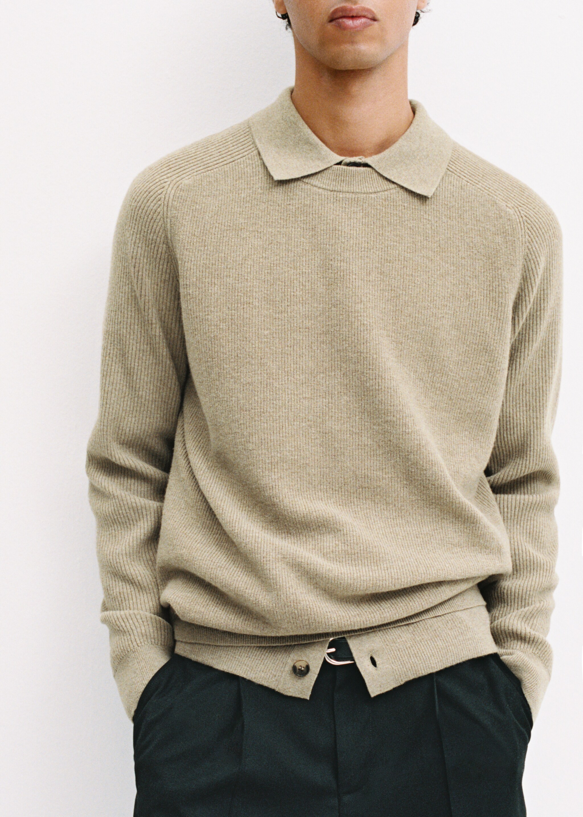 Ribbed wool sweater - Details of the article 3, Mink Grey. Ref: 87070598-00.