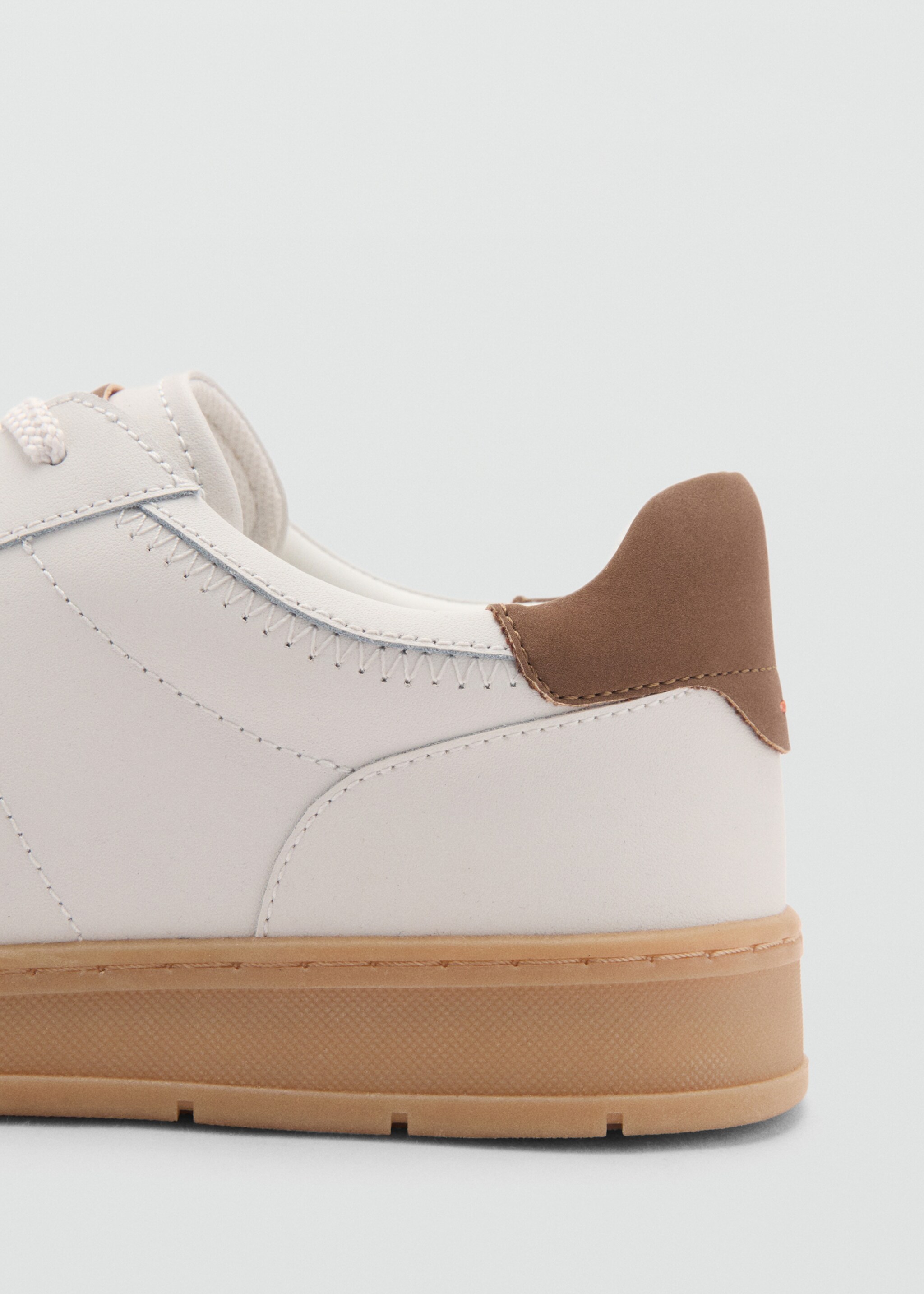 Contrasting panel leather sneakers - Details of the article 2, White. Ref: 87070610-00.