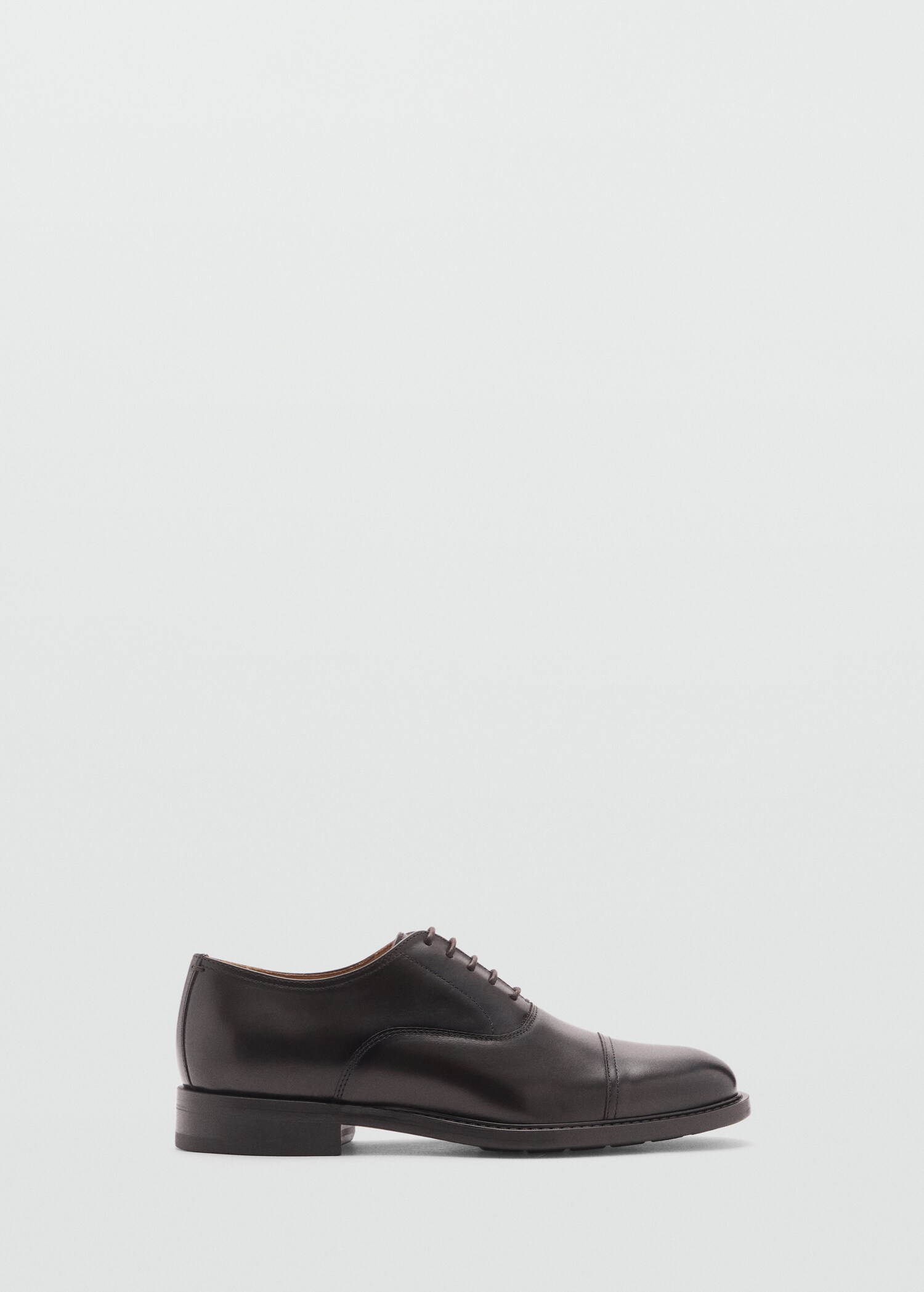 Oxford style leather shoe - Article without model