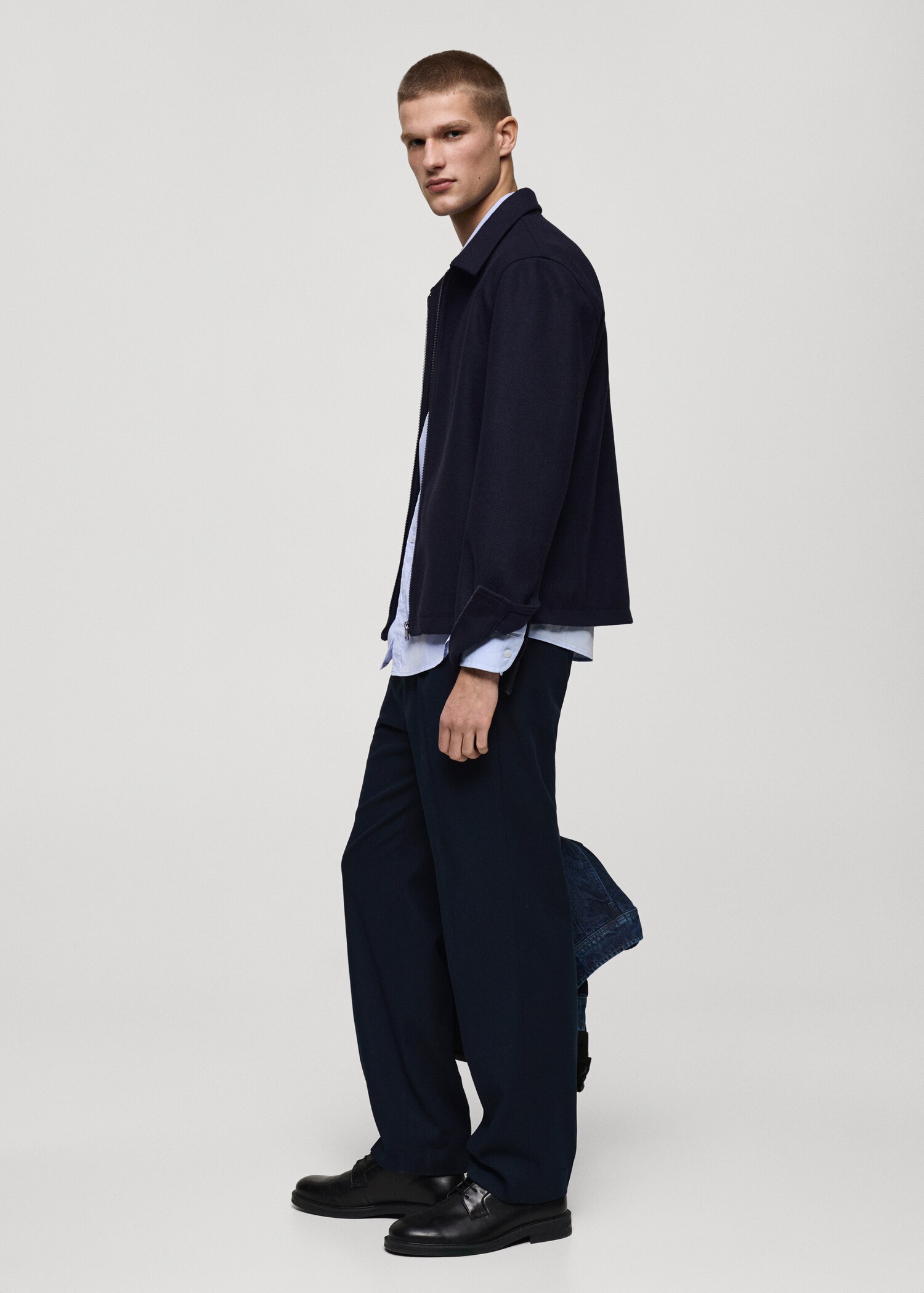 Straight-fit pleated trousers - Details of the article 2