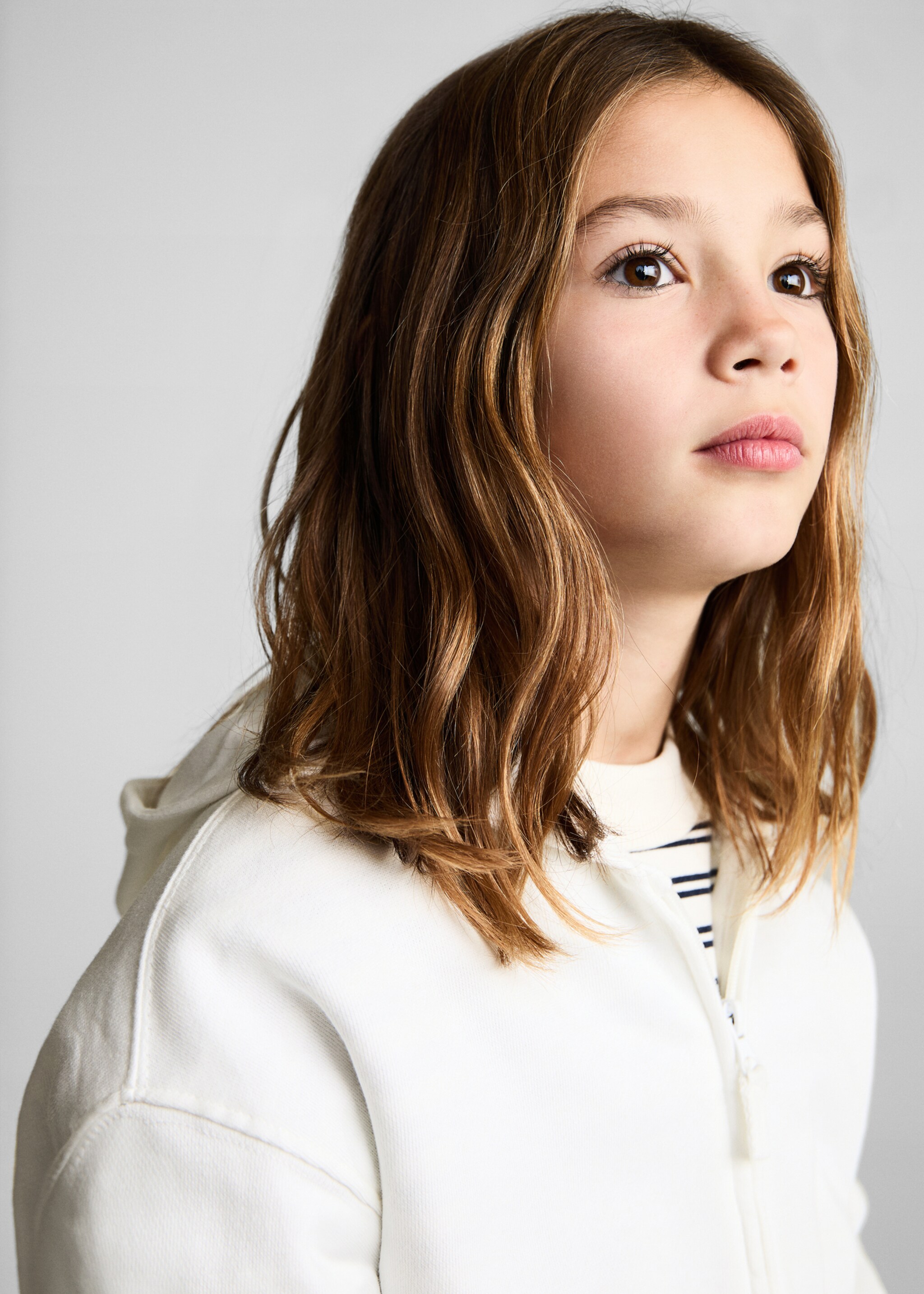 Sweatshirt with open hood - Details of the article 1, Off White. Ref: 87070620-00.