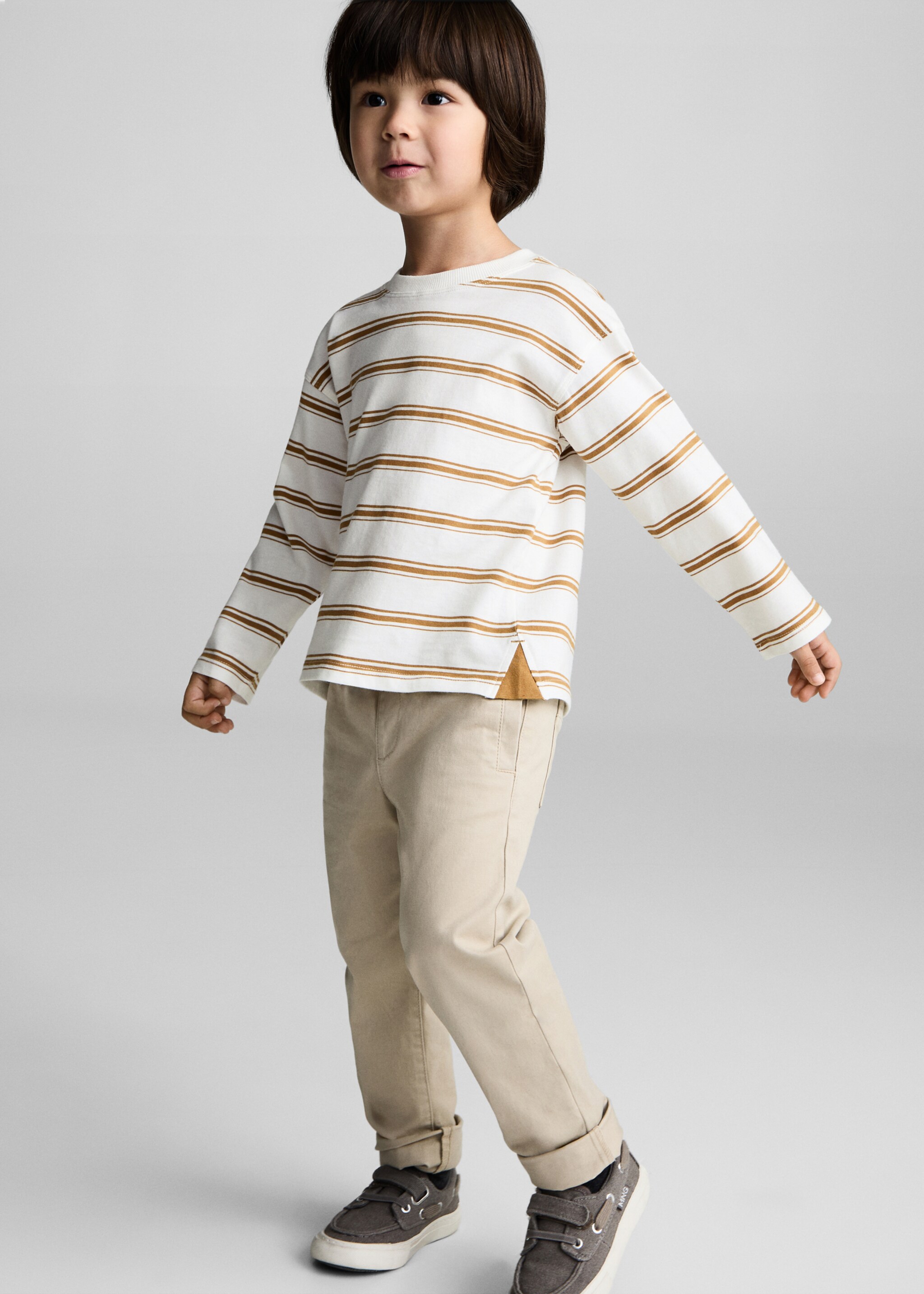 Triple-striped t-shirt - Details of the article 2, Ochre. Ref: 87070629-00.