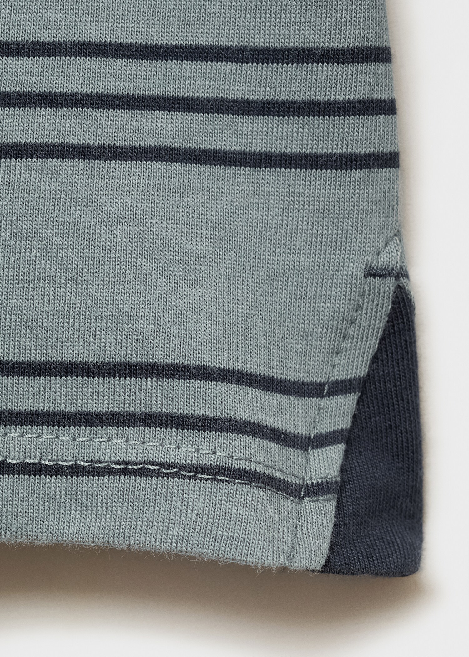 Triple-striped t-shirt - Details of the article 0