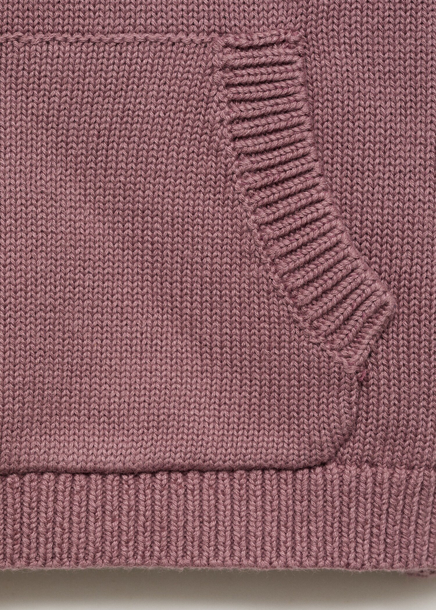 Kangaroo pocket sweater - Details of the article 0