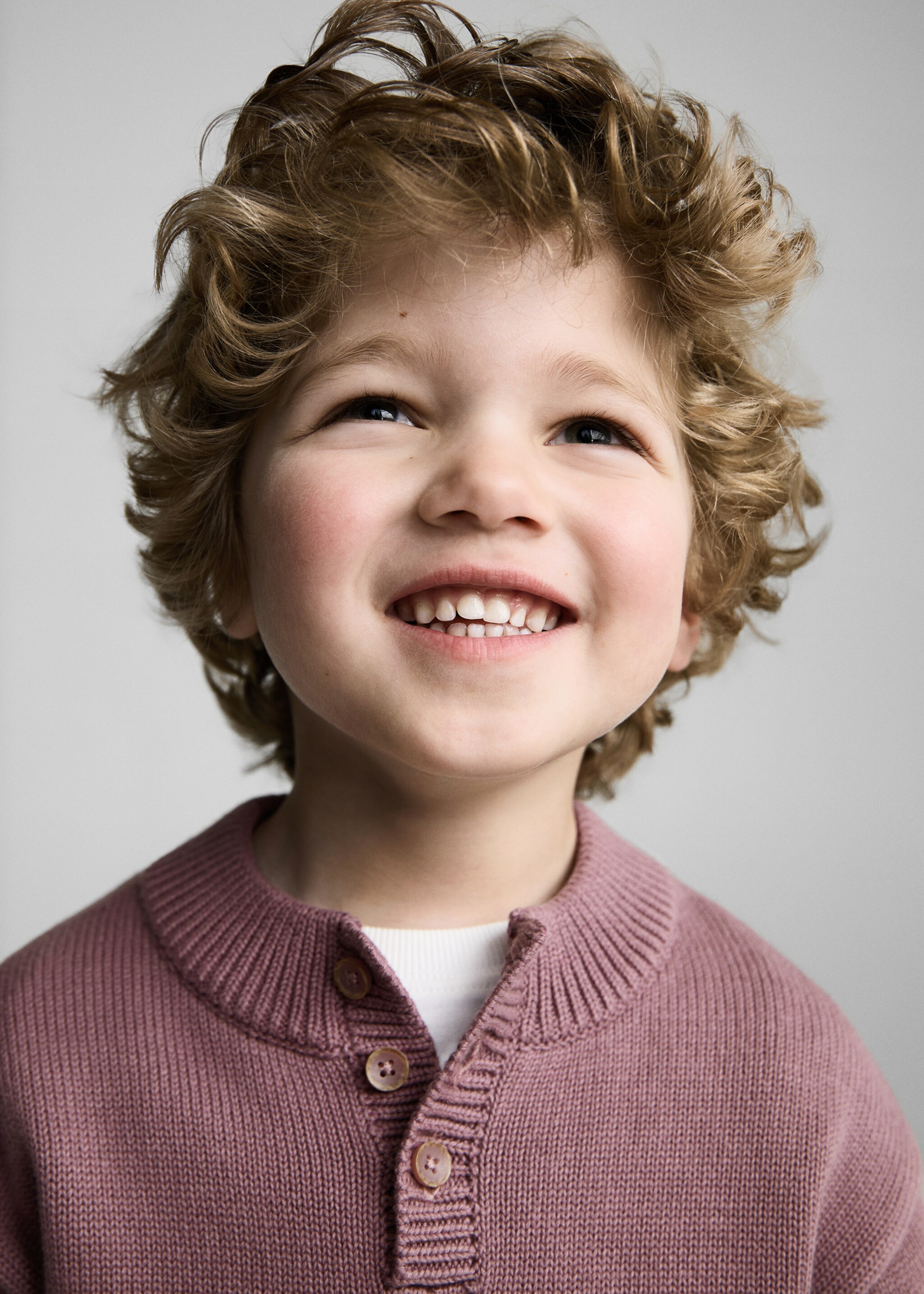 Kangaroo pocket sweater - Details of the article 1, Cherry. Ref: 87070638-00.