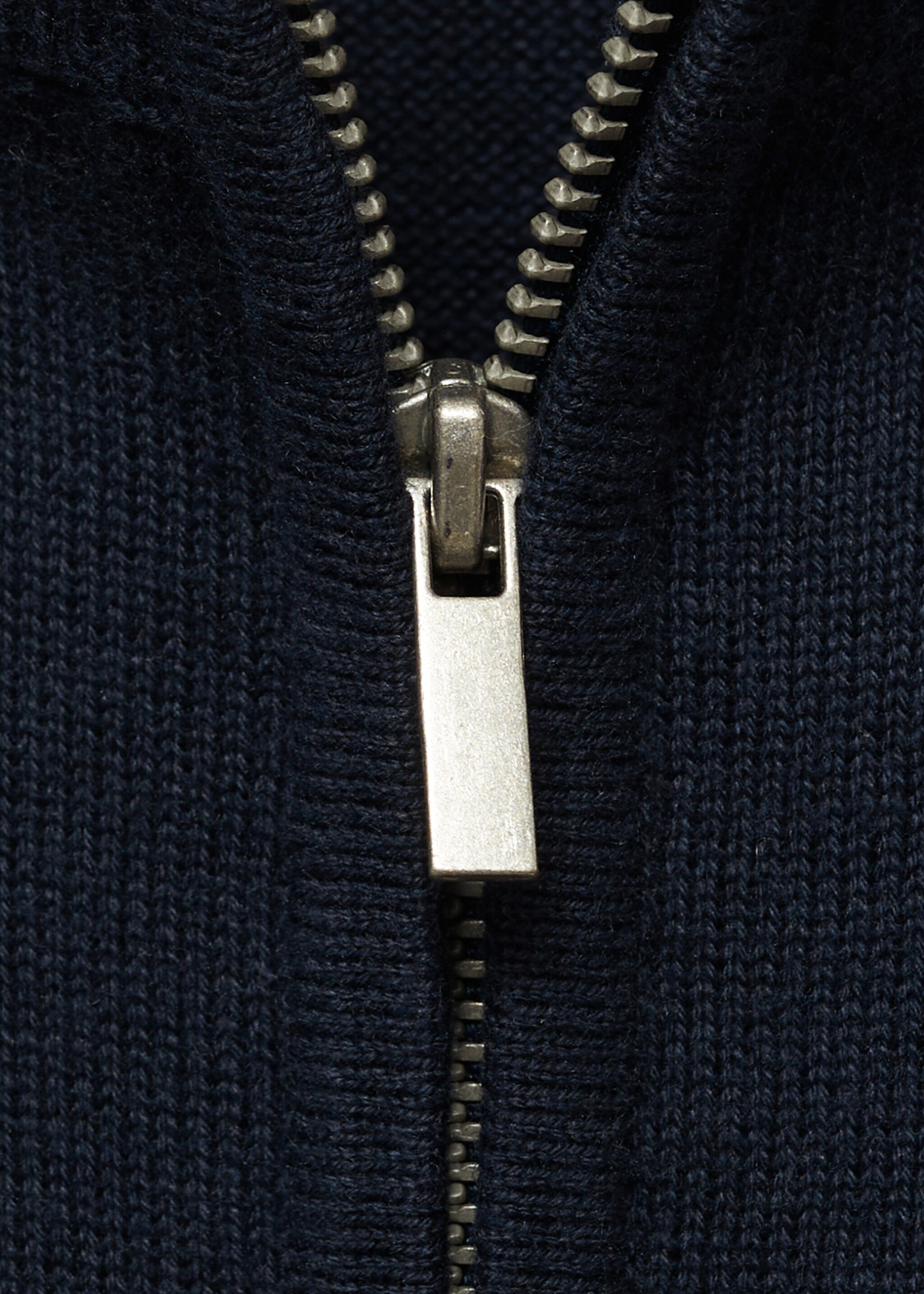 Perkins-neck sweater - Details of the article 8, Dark Navy. Ref: 87071057-00.