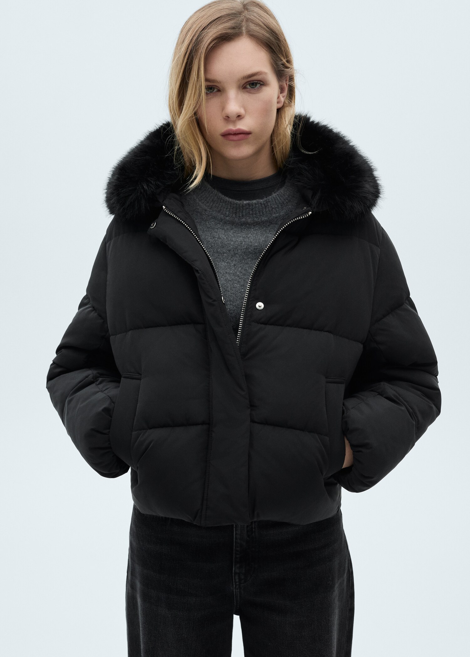 Short padded anorak with fur collar - Medium plane