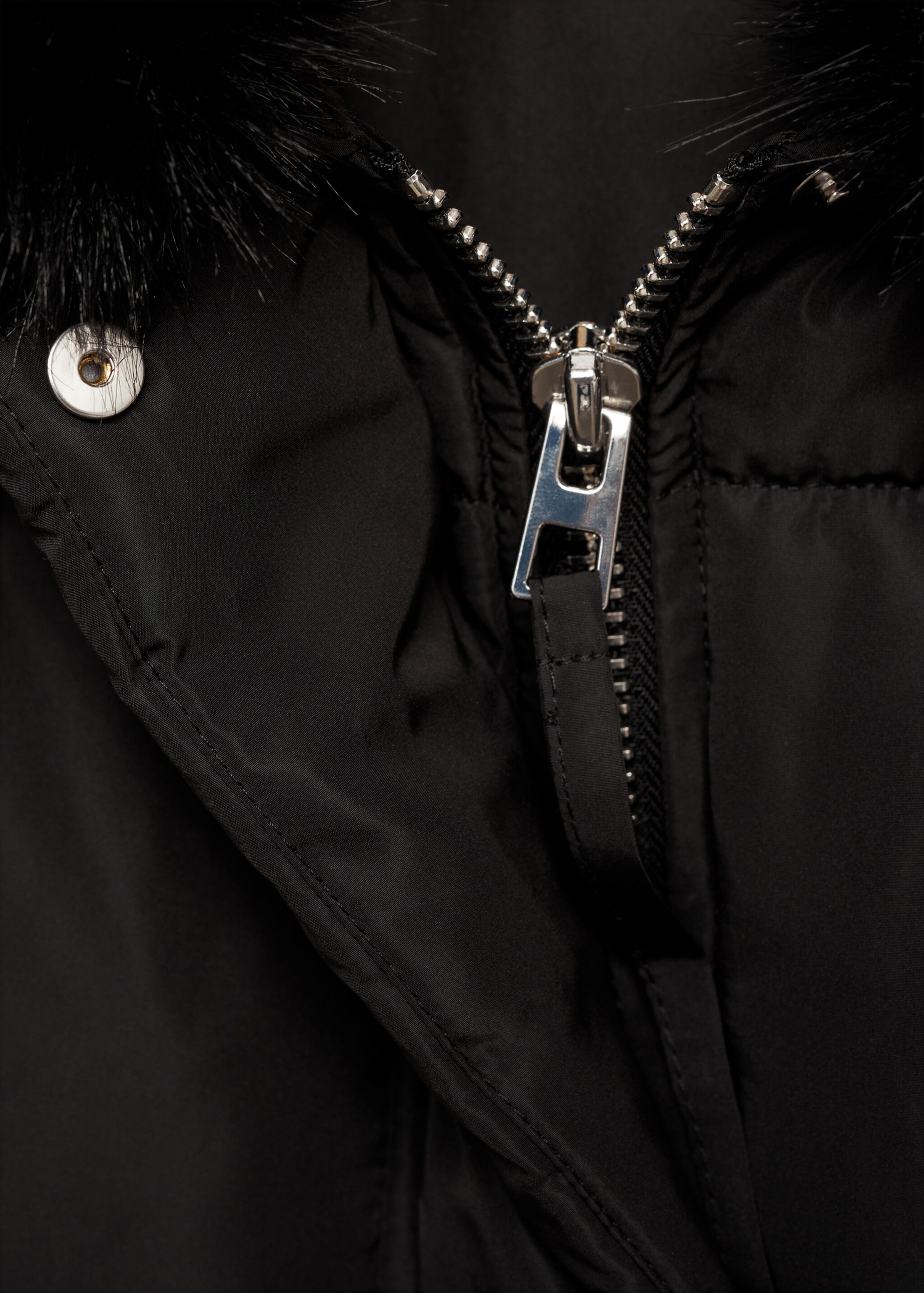 Short padded anorak with fur collar - Details of the article 0, Black. Ref: 87071513-00.