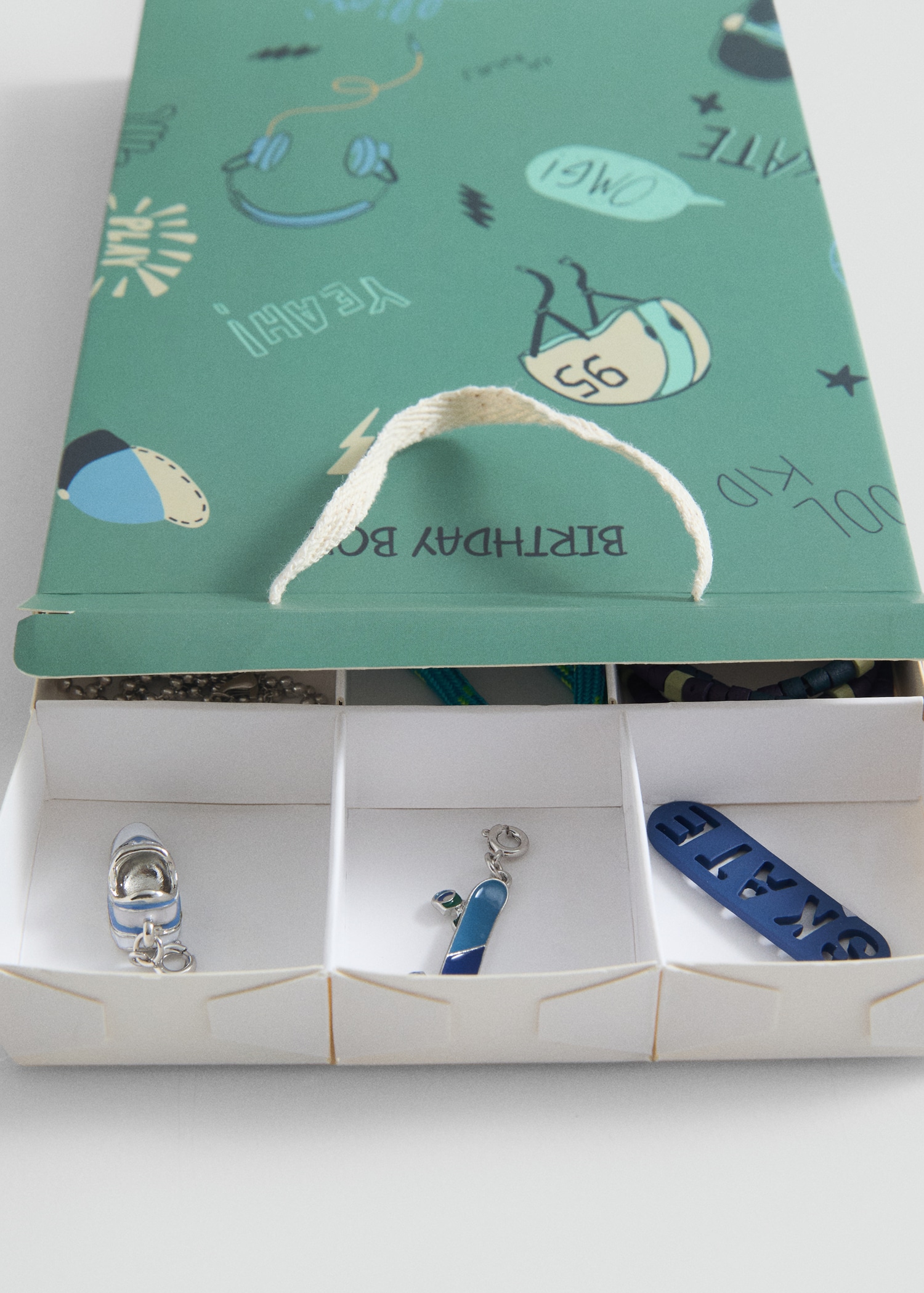 Capsa regal aniversari - Detall de l'article 2