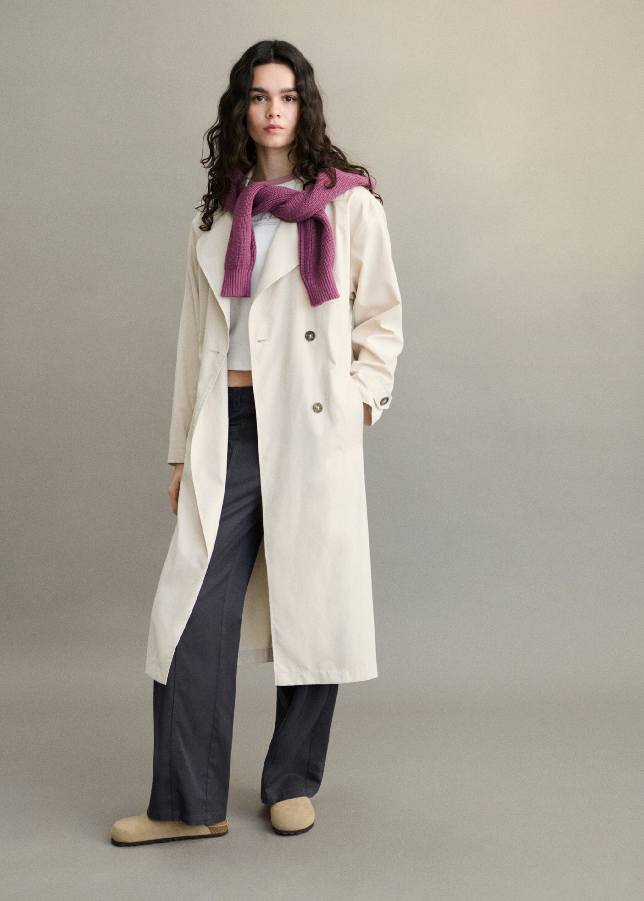 Soepelvallende trenchcoat met ceintuur - Detail van het artikel 6, Open beige. Ref: 87072536-00.