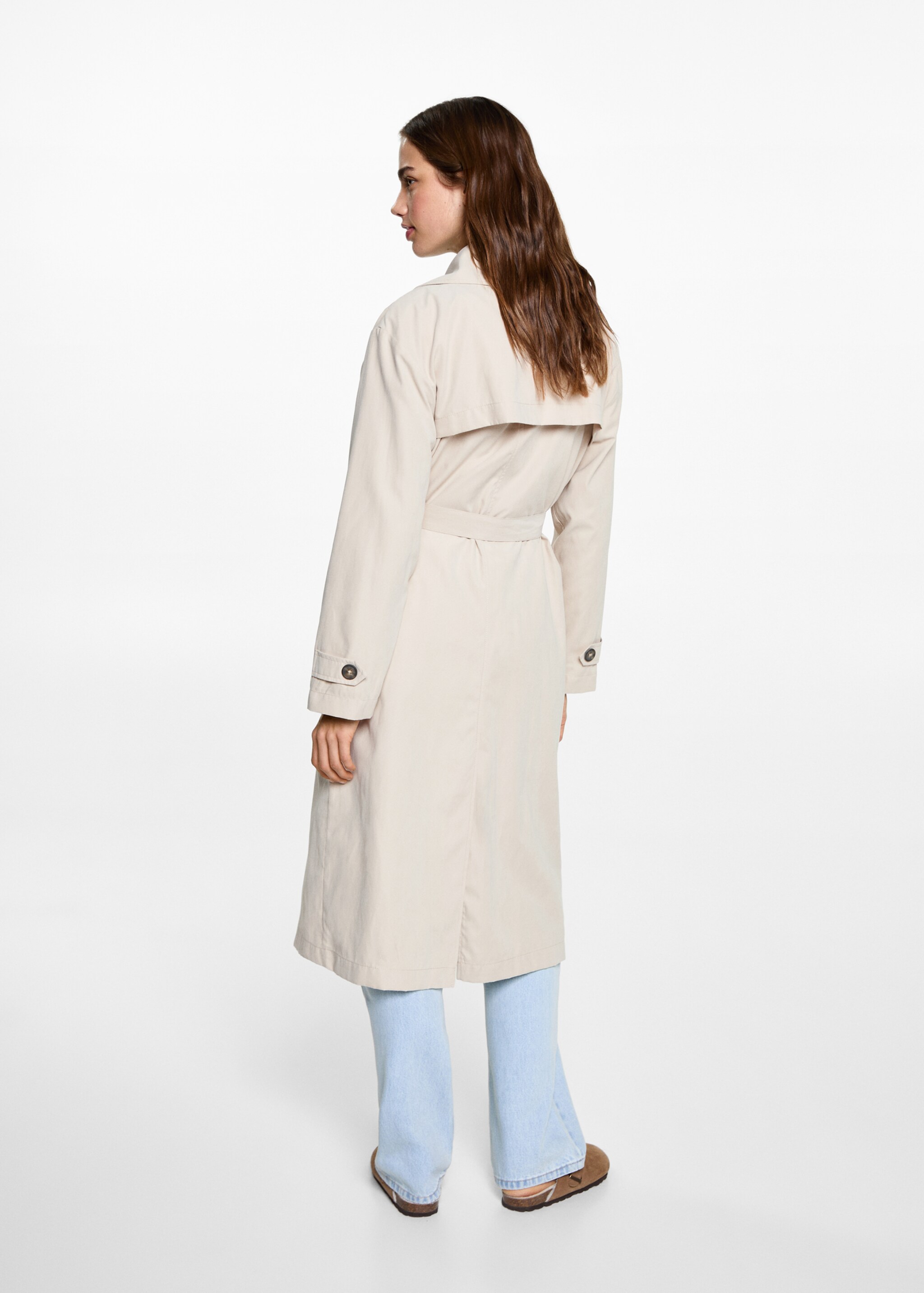 Soepelvallende trenchcoat met ceintuur - Achterkant van het artikel, Open beige. Ref: 87072536-00.