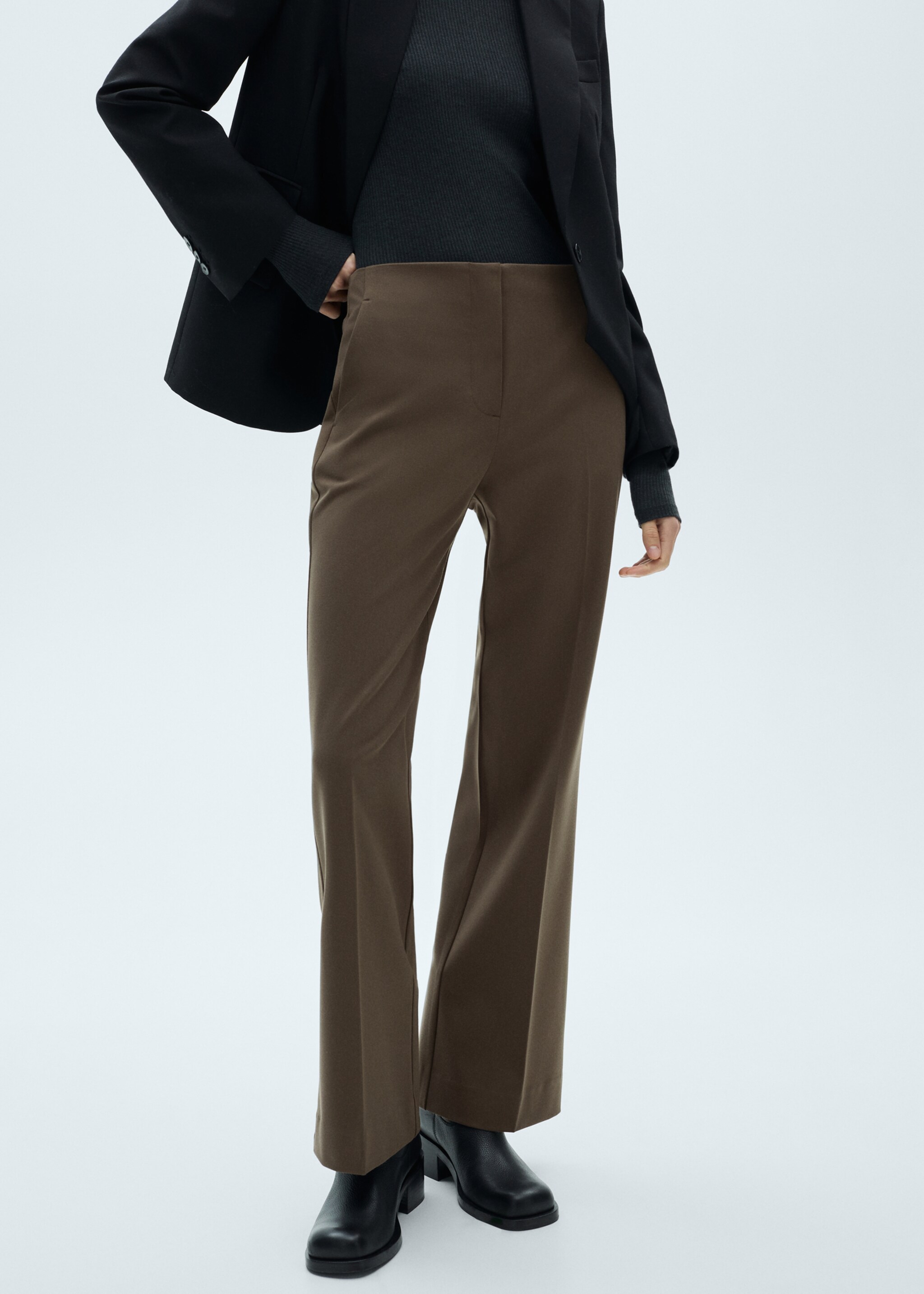 Mid-rise flare trousers - Medium plane, Medium Brown. Ref: 87072537-00.