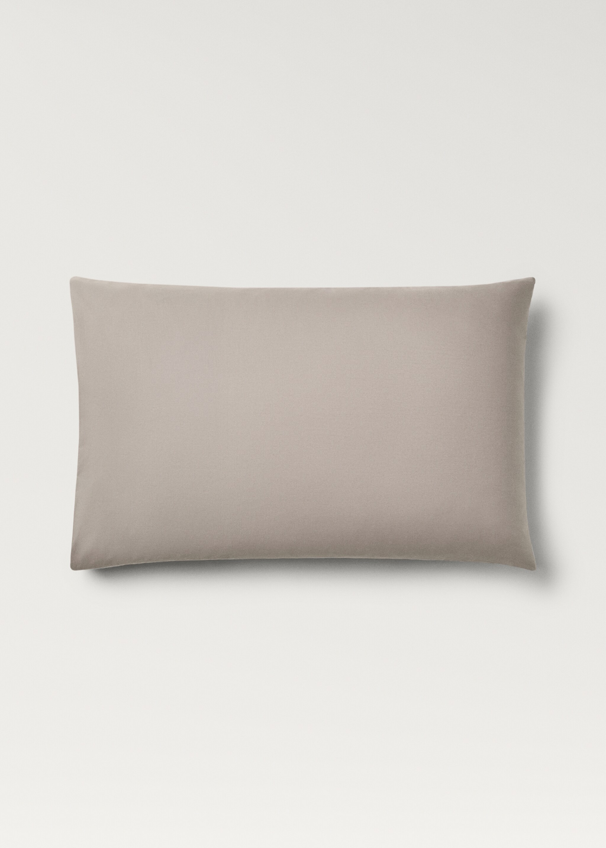 Two 500-thread count cotton percale pillowcases with rounded piping detail 50x75 cm - Article without model, Medium Brown. Ref: 87072914-00.