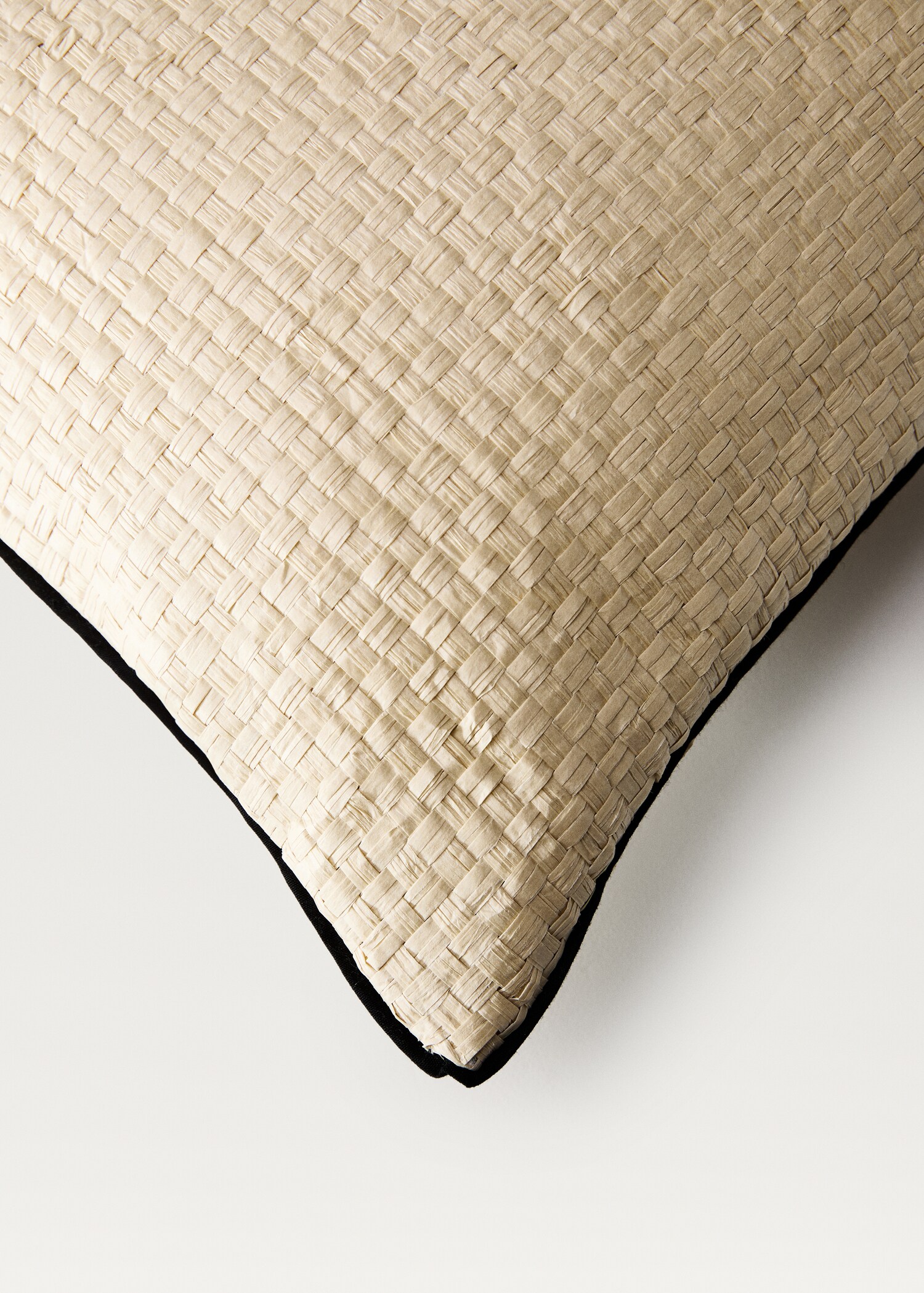 Paper braided cushion cover with trim 30x50 cm - Details of the article 2