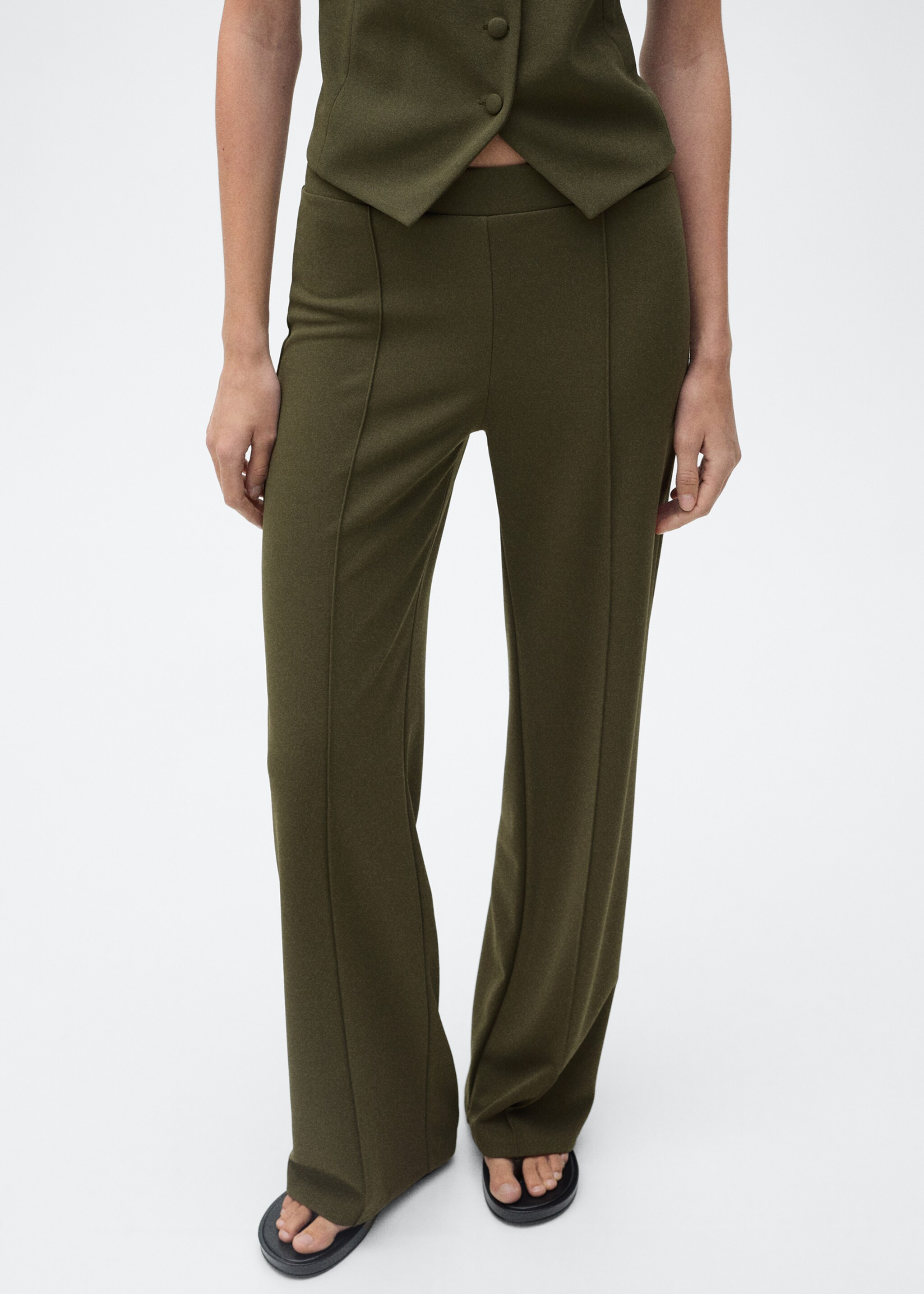 Straight knitted trousers - Medium plane, Khaki. Ref: 87073279-00.