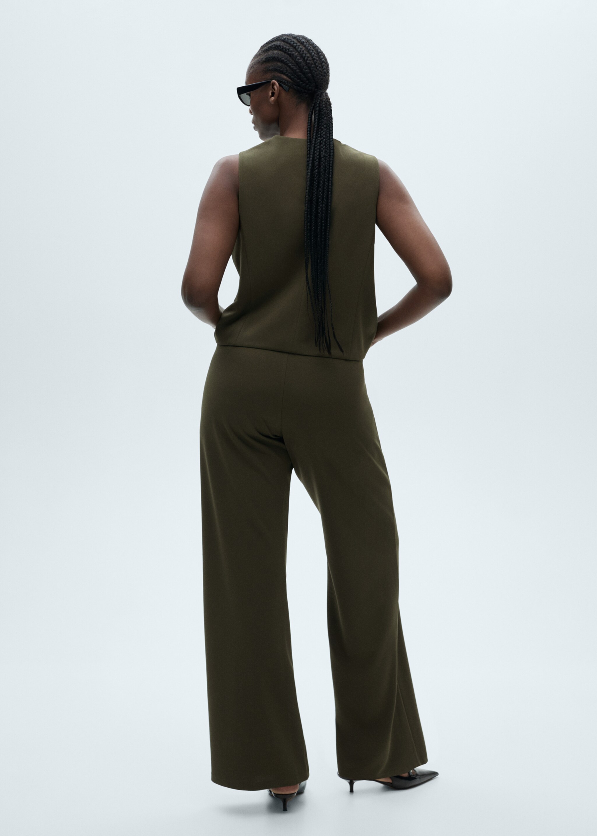 Straight knitted trousers - Details of the article 4, Khaki. Ref: 87073279-00.