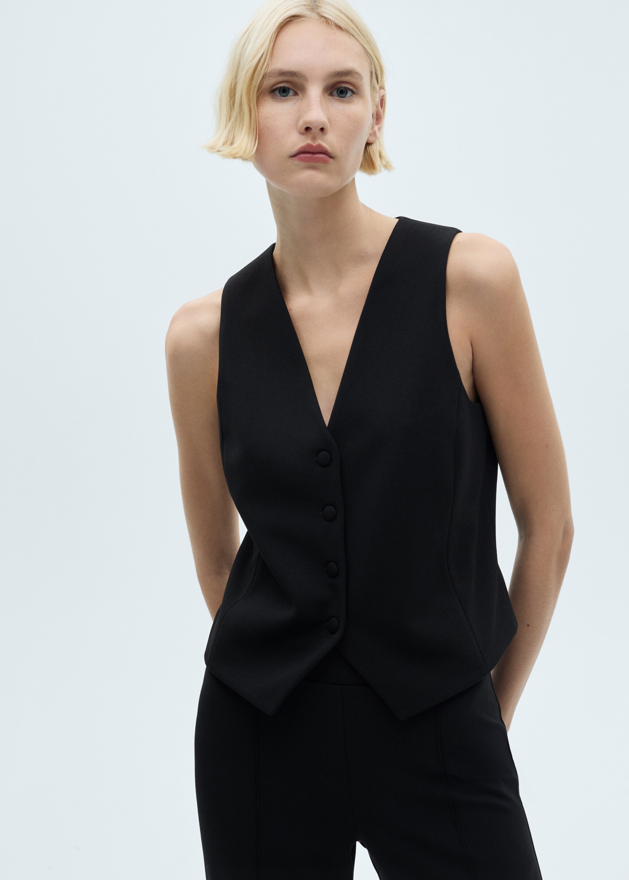 Straight knitted trousers - Details of the article 1, Black. Ref: 87073279-00.