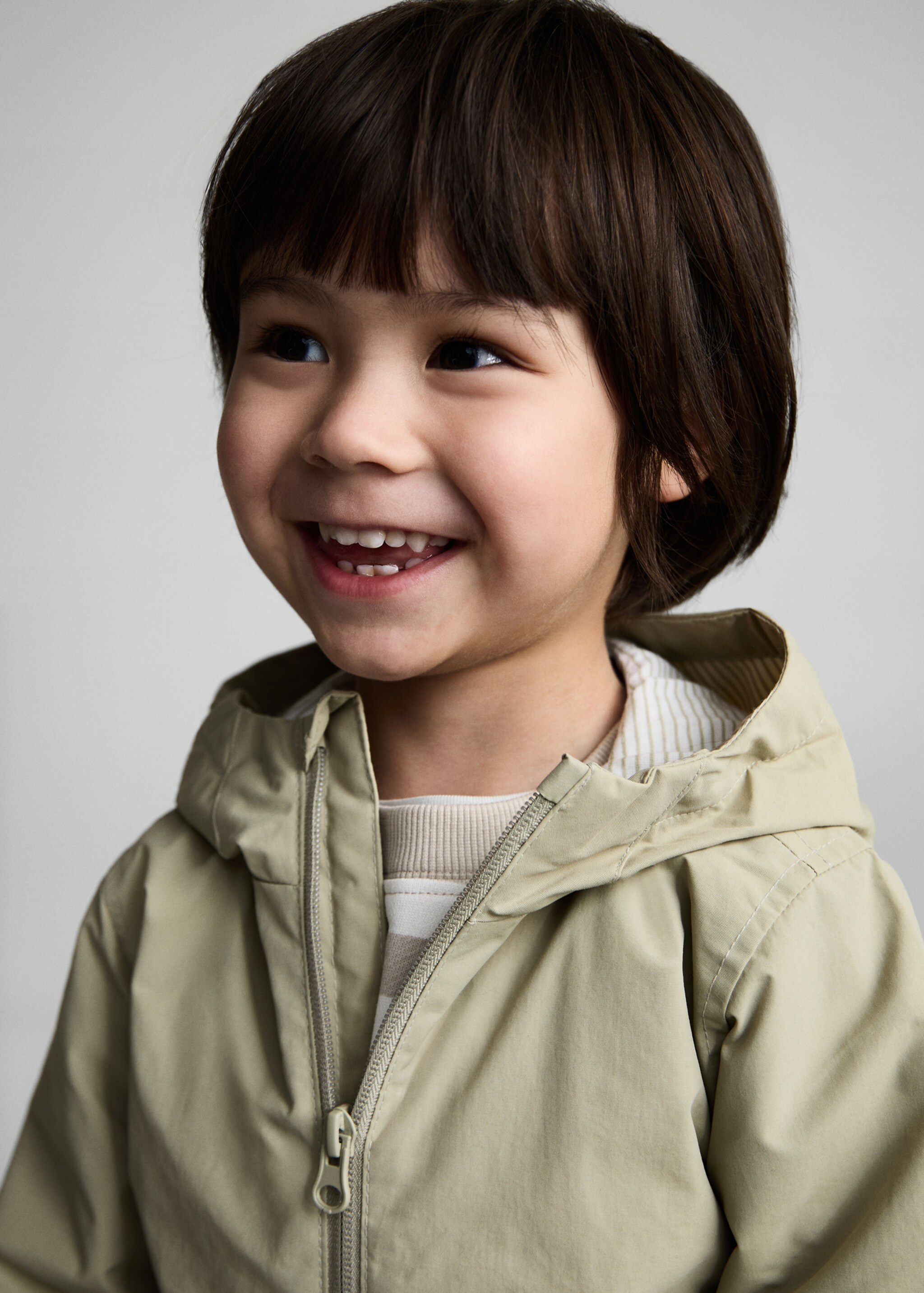 Quilted hooded parka - Details of the article 1, Green. Ref: 87073280-00.