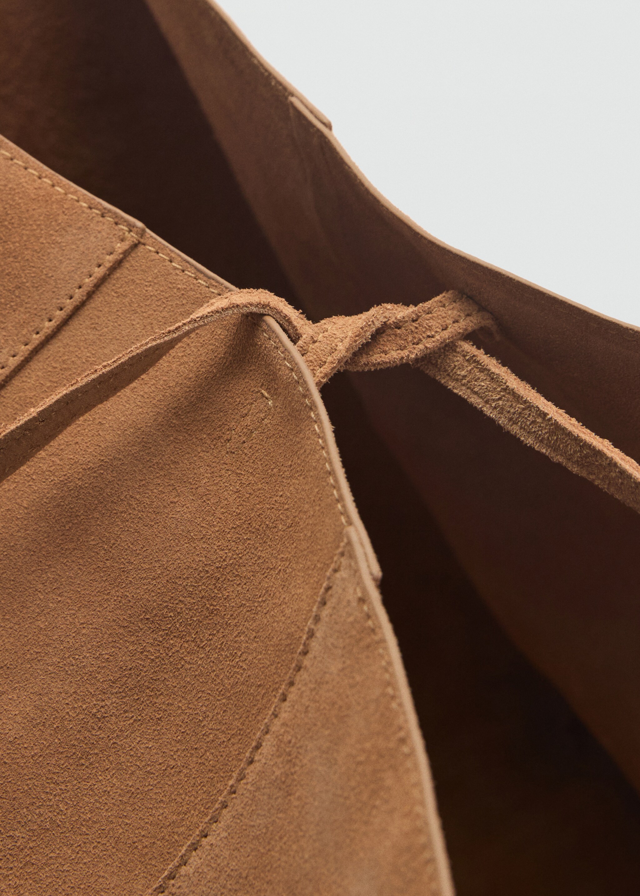 Suede shopper bag - Details of the article 1, Leather. Ref: 87073281-00.