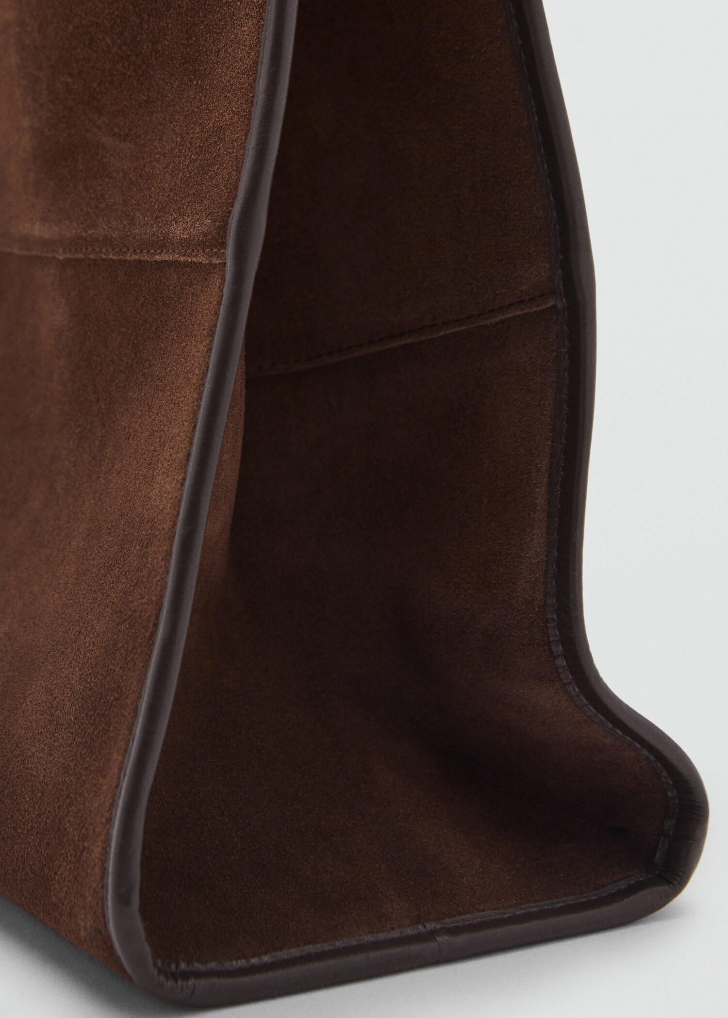 Leather shopper bag with stitching - Details of the article 3