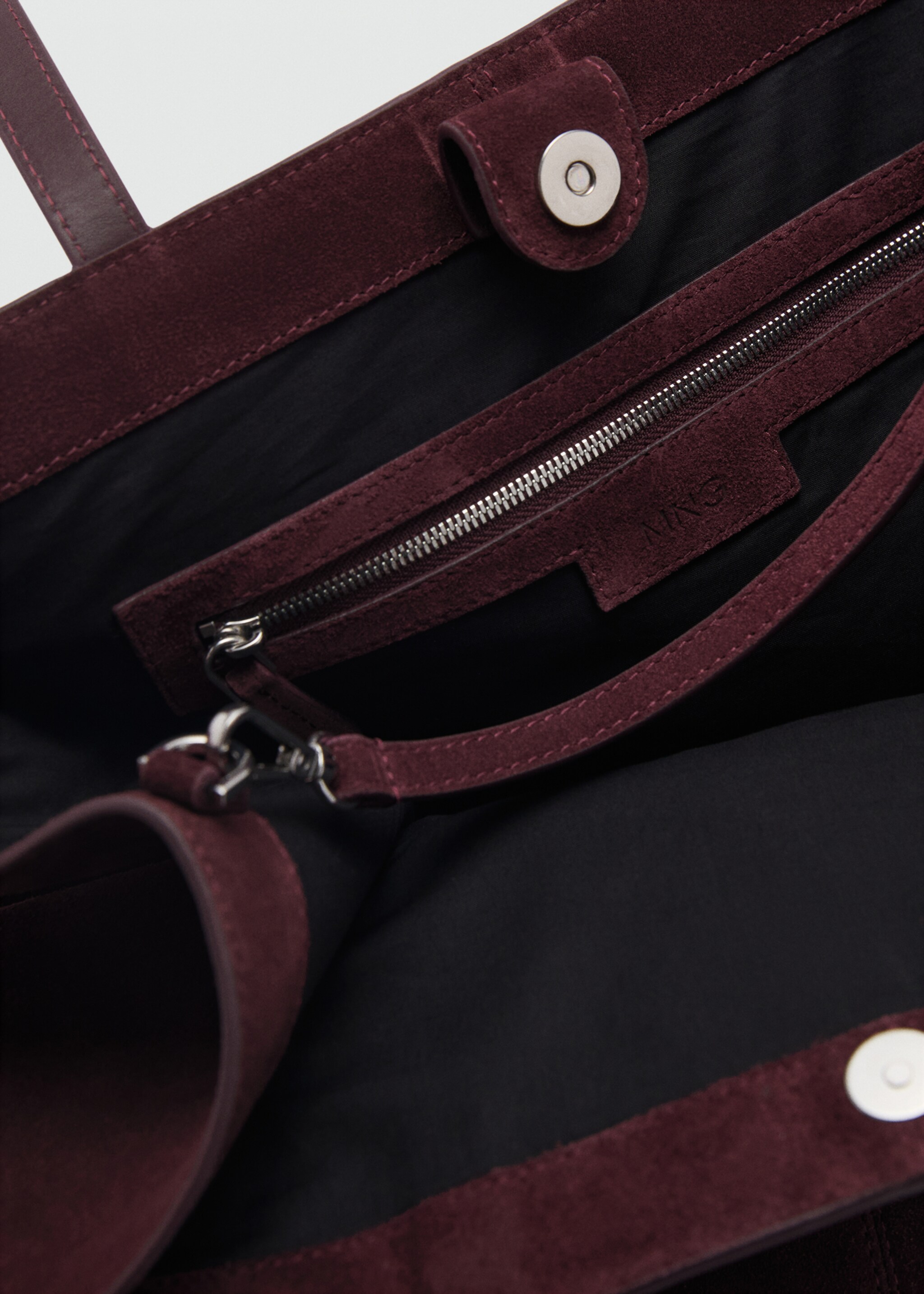 Leather shopper bag with stitching - Details of the article 2, Burgundy. Ref: 87073282-00.