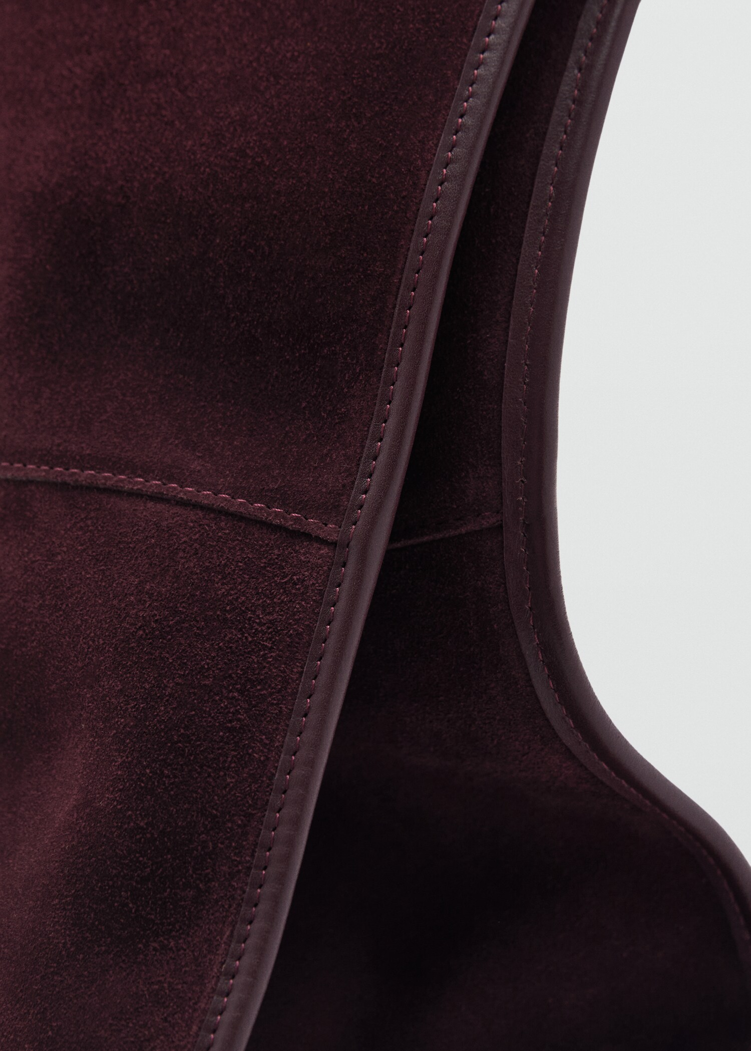 Leather shopper bag with stitching - Details of the article 3