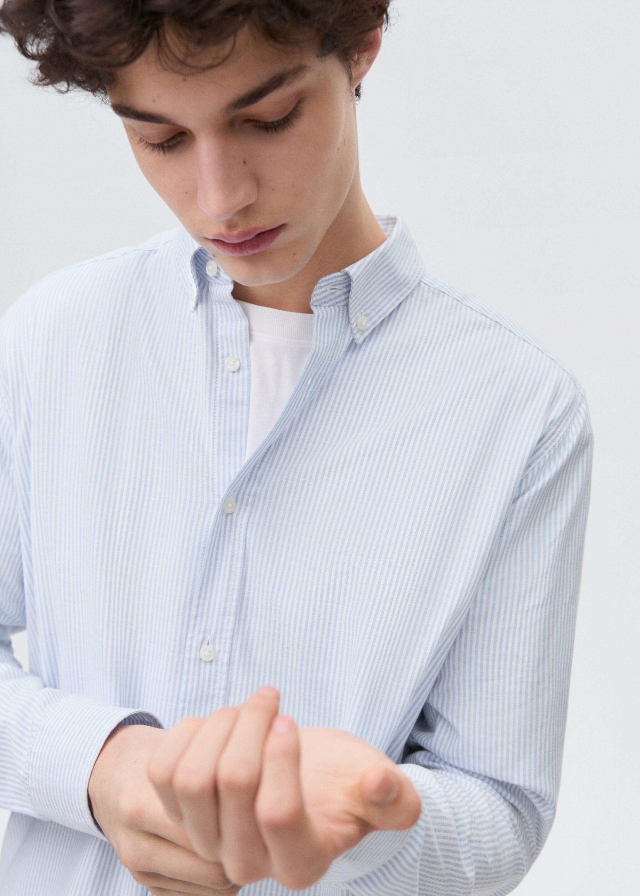 Oxford shirt - Details of the article 2, Blue. Ref: 87073283-00.