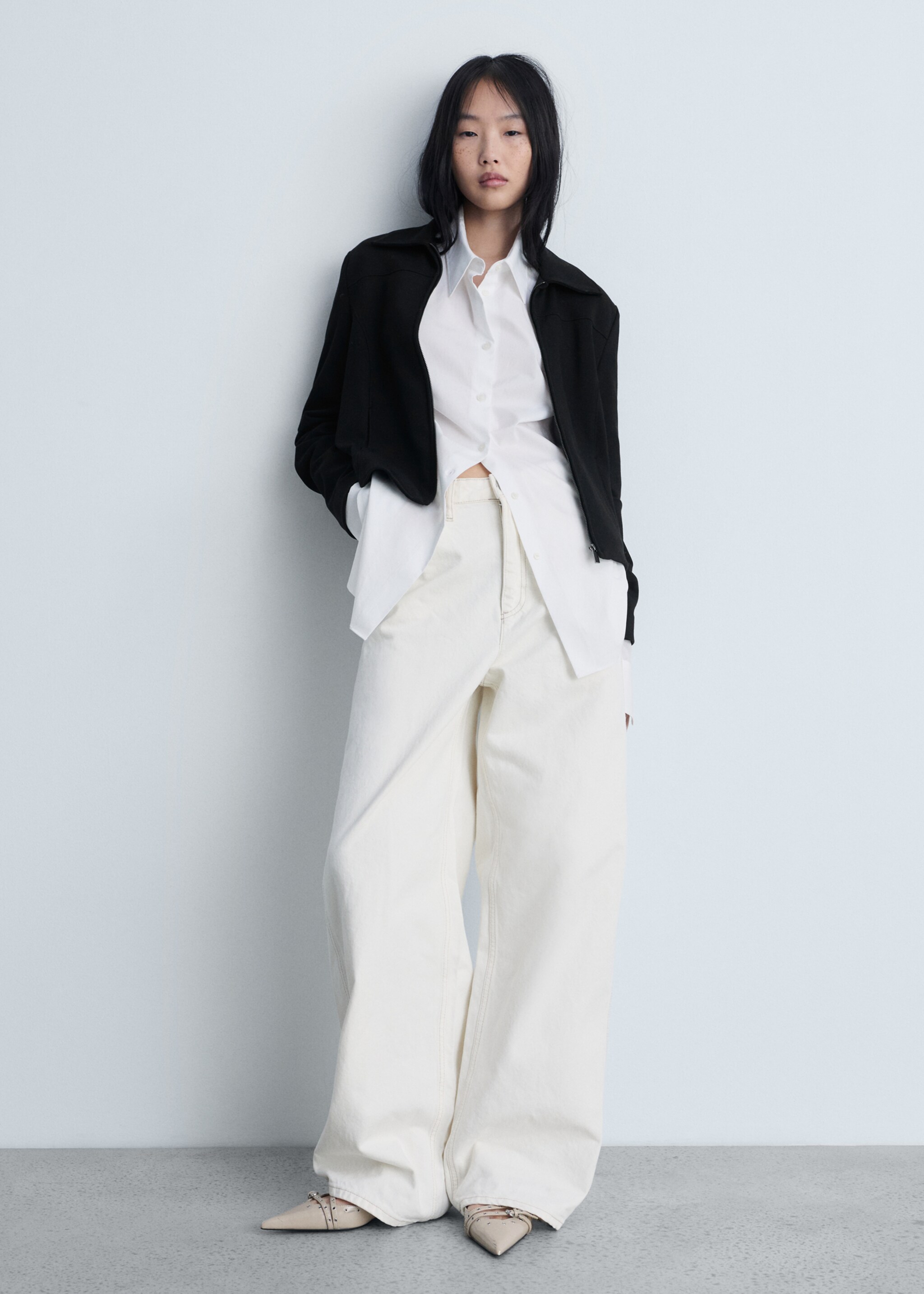 Zipper fitted jacket - Details of the article 2, Black. Ref: 87073284-00.