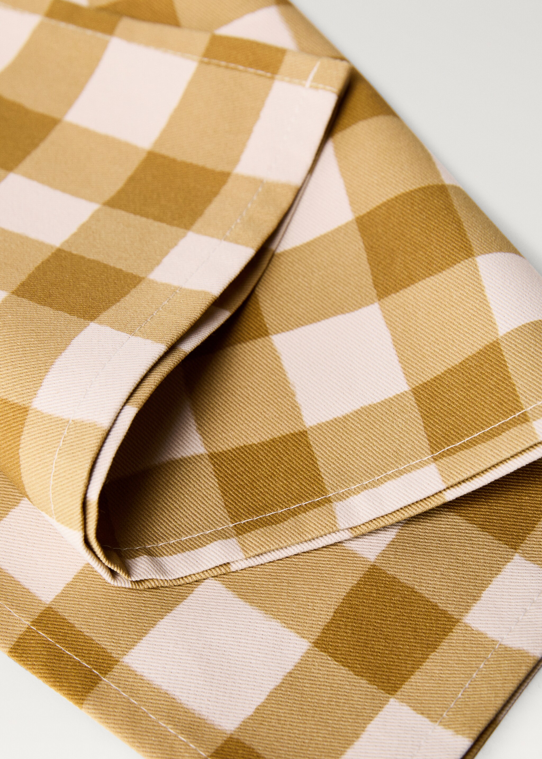 Cotton check napkins - Details of the article 2, Medium Pink. Ref: 87073300-00.