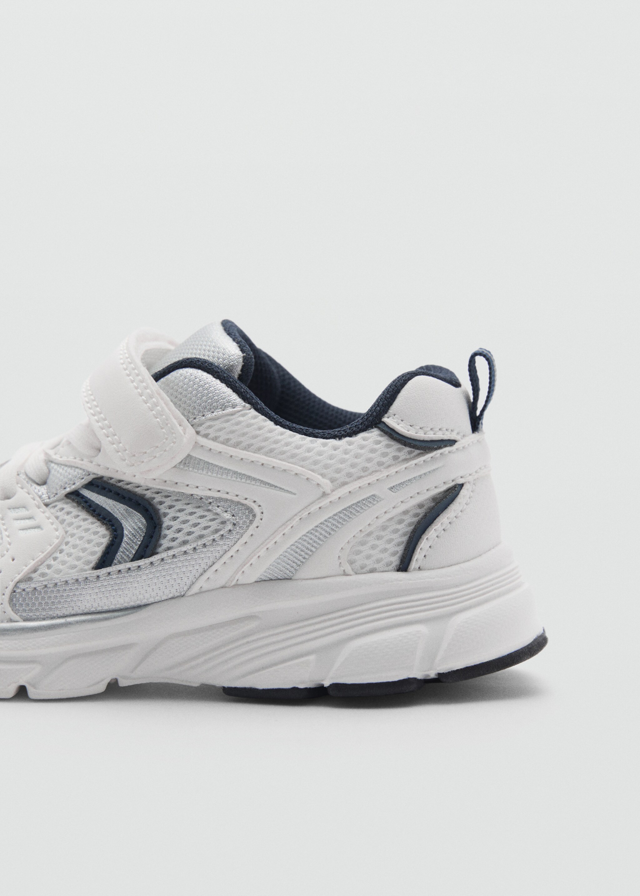 Kombinierte Sneakers mit Klettverschluss - Detail des Artikels 1, Weiß. Ref: 87073639-00.