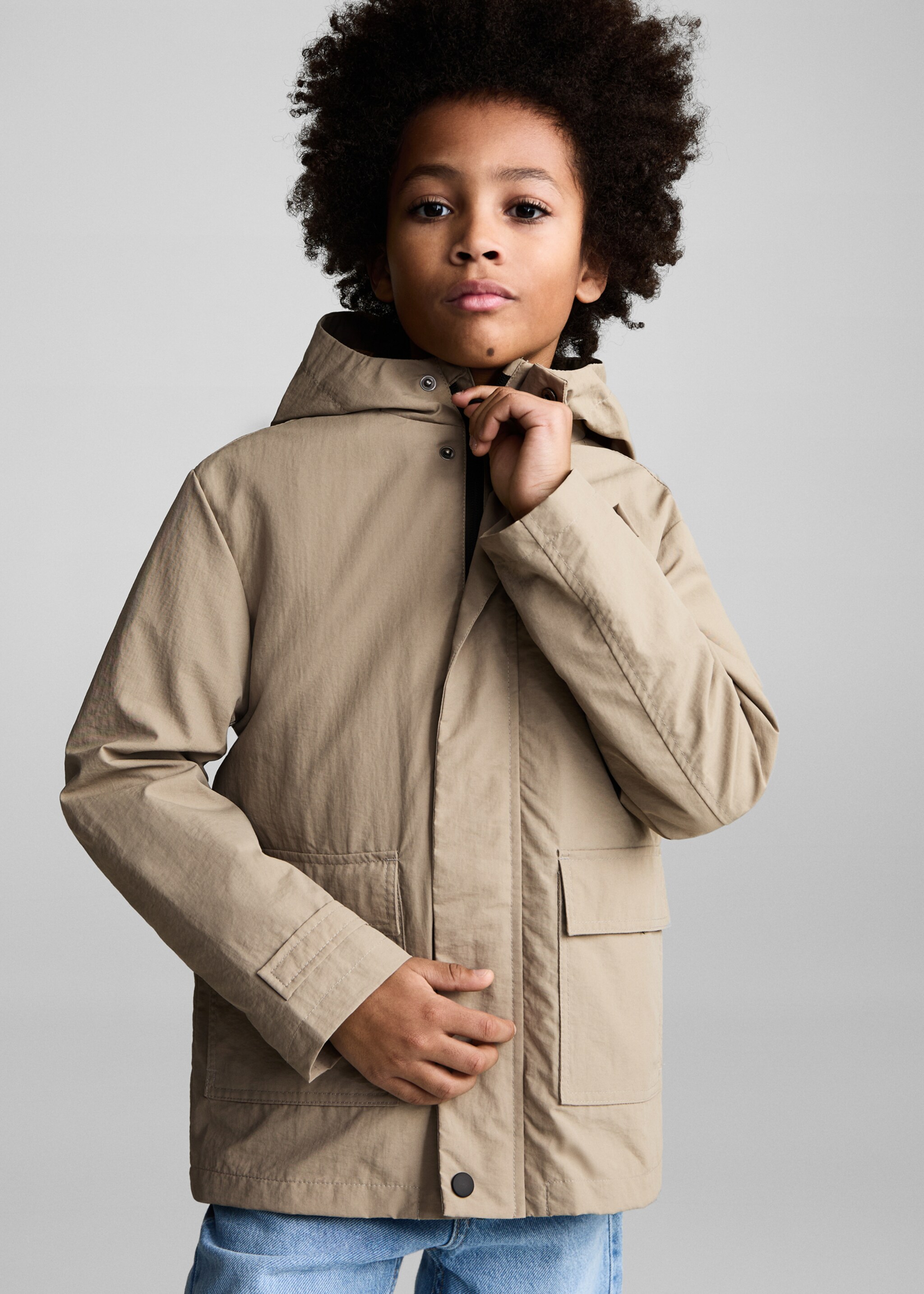 Hooded parka - Details of the article 2, Sand. Ref: 87073644-00.