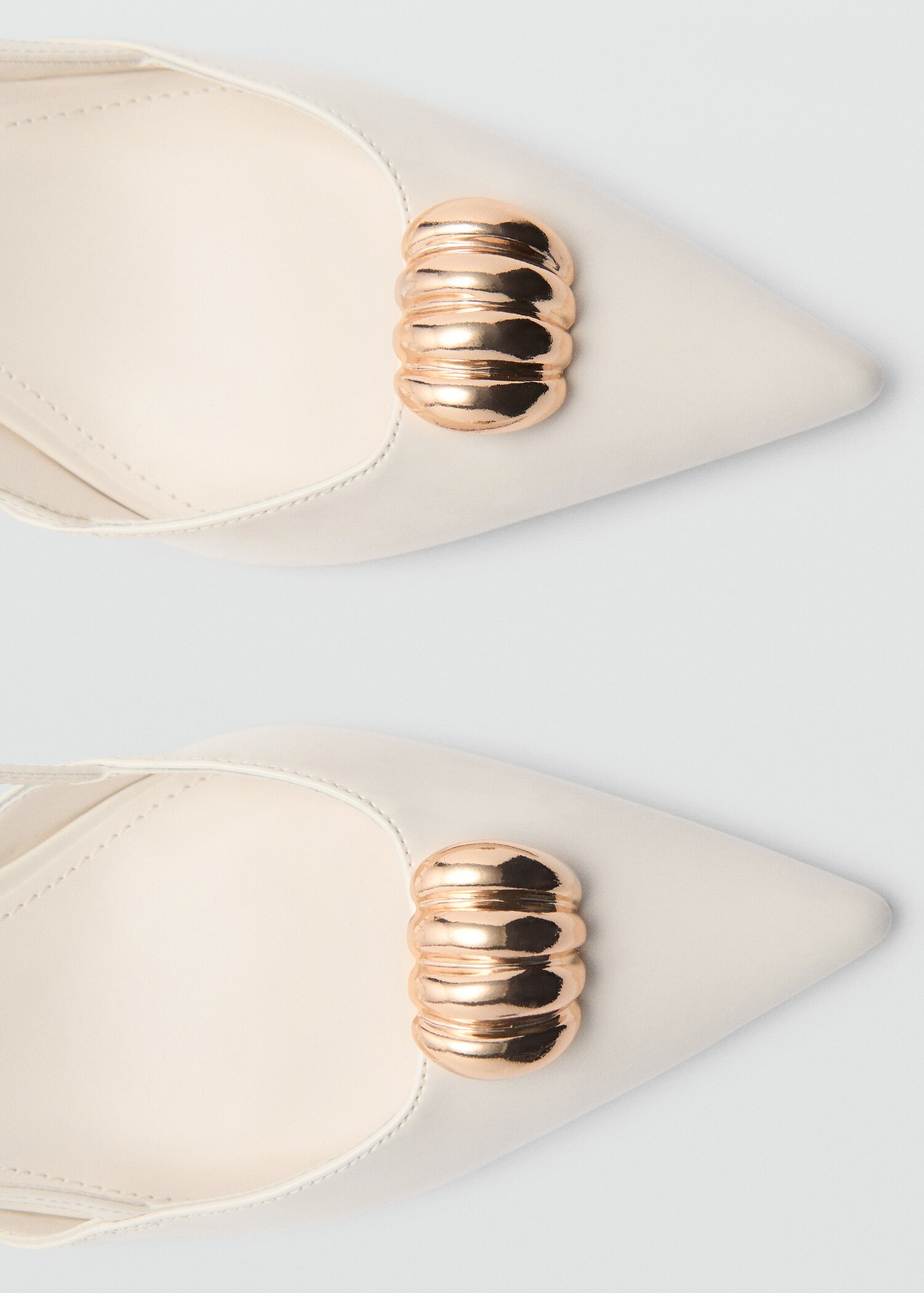 High-heeled shoes with metallic detail - Details of the article 1