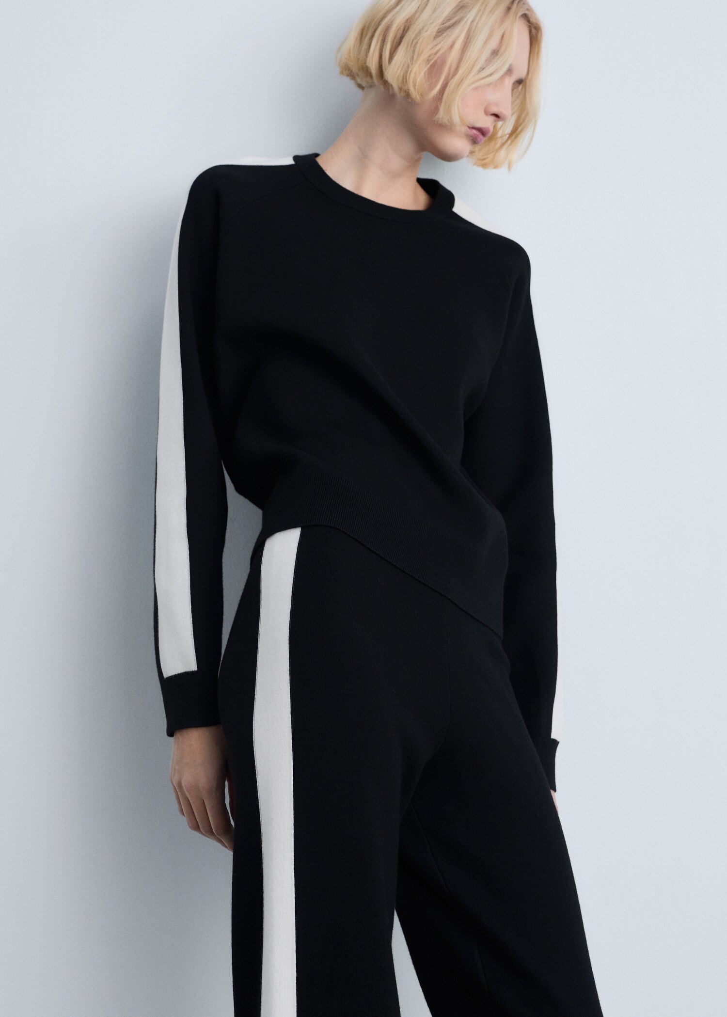 Strickhose mit Kontraststreifen - Detail des Artikels 1